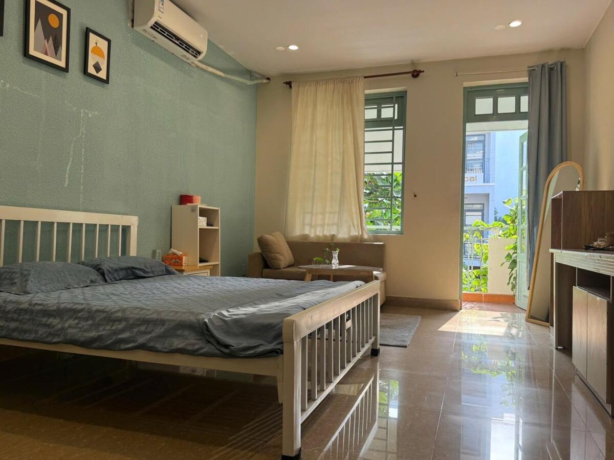 Cozzy With Balcony In Thao Dien - D2 - Giang Nam House Ho Chi Minh City