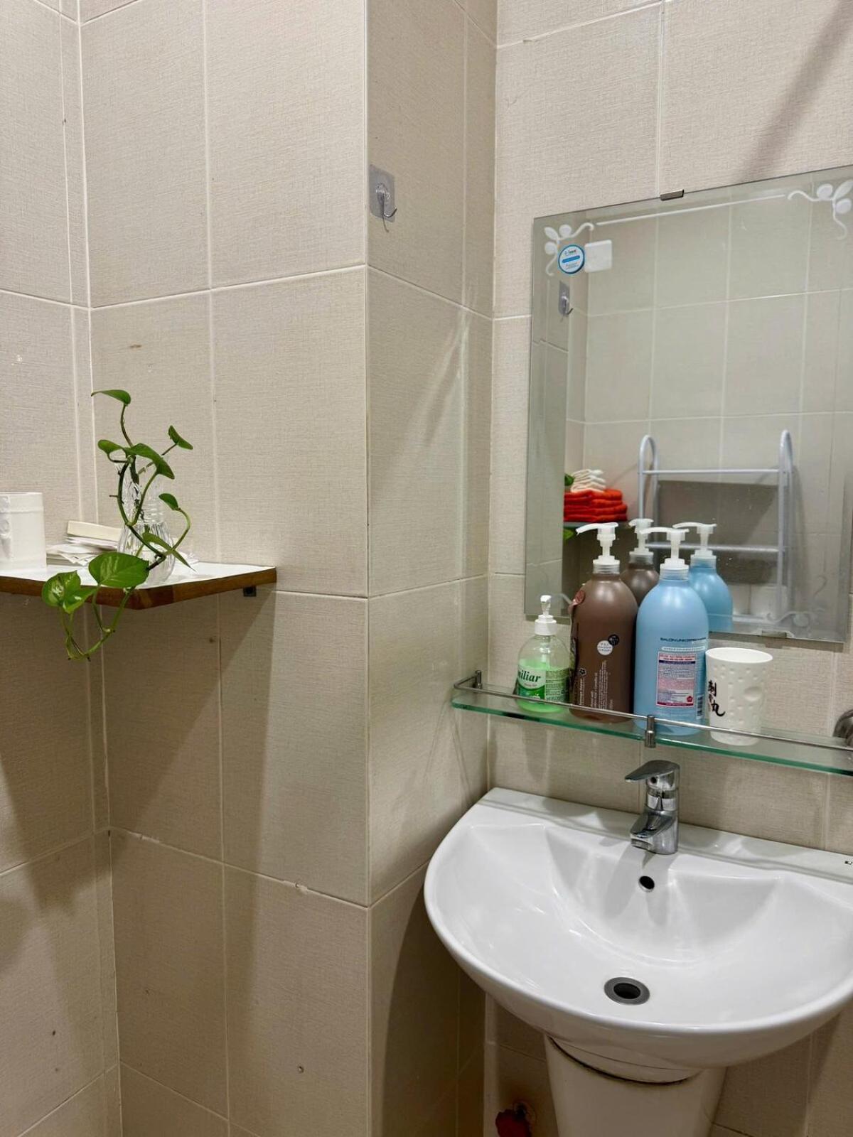 Cozzy With Balcony In Thao Dien - D2 - Giang Nam House Ho Chi Minh City