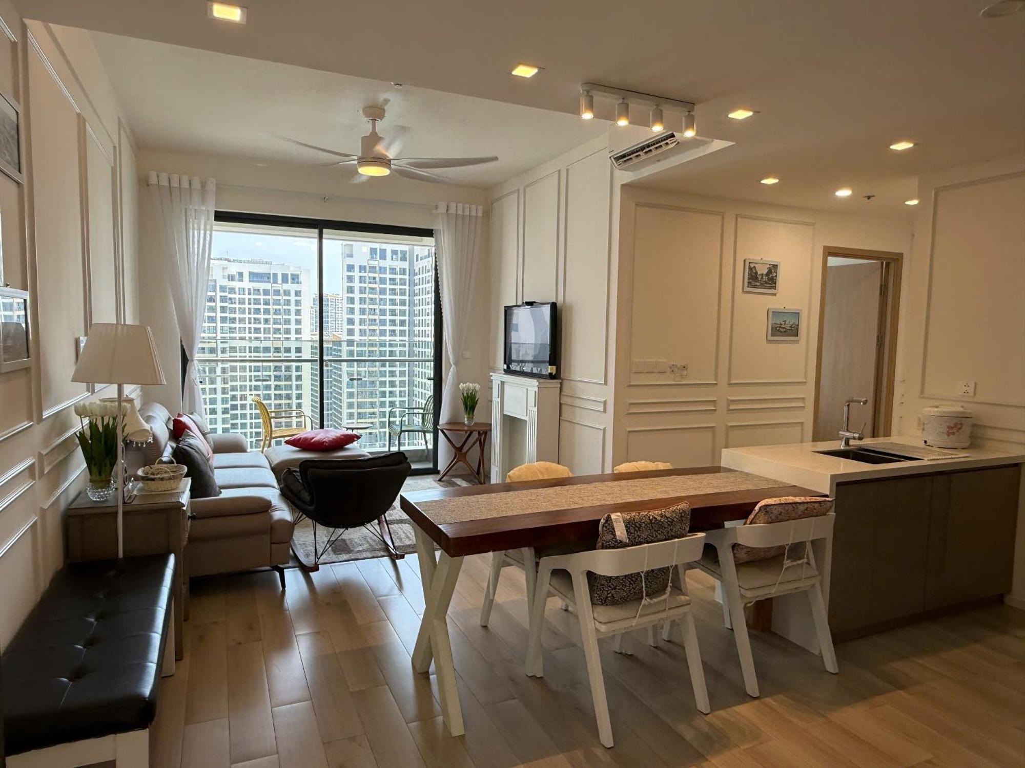 Vinhome Grandpark Tphcm Vietnam Masteri Centre Point Luxury With Adventure At Your Doorstep - Amusement Park & Poolside Comfort! * Ho Chi Minh City