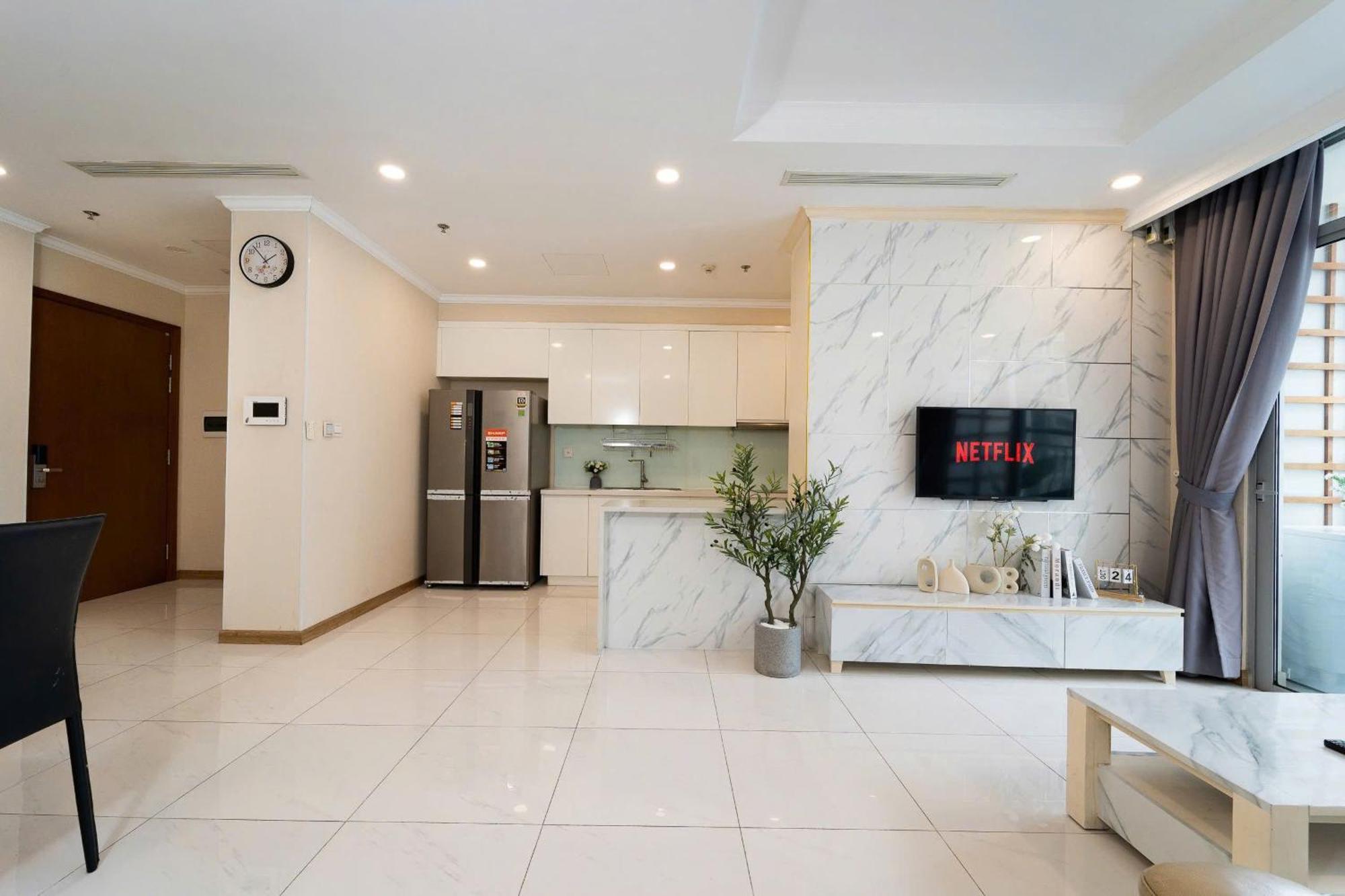 Landmark 81 Vinhomes Service *