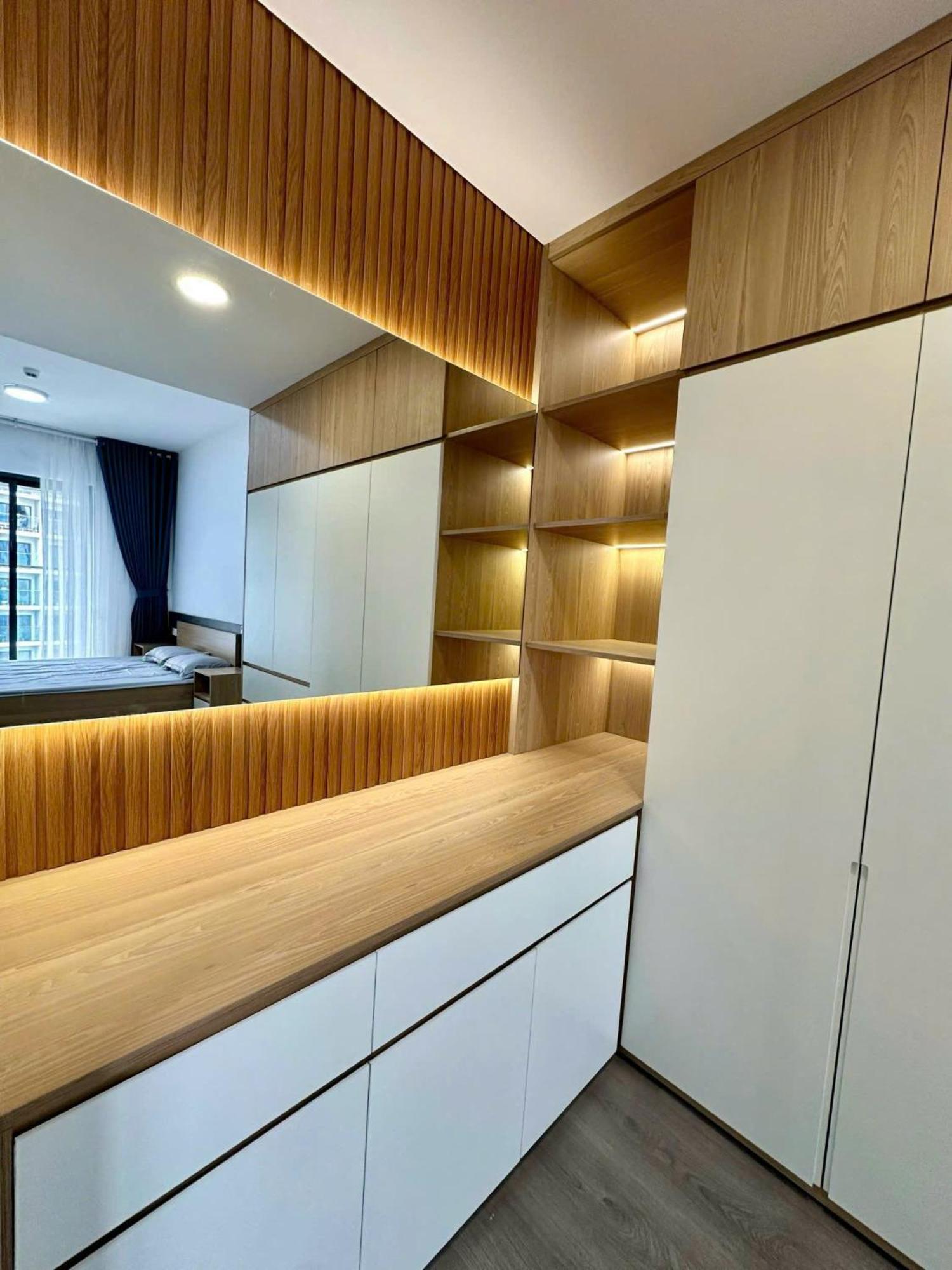 Apartment Nha Cua Truc - 3pn Alnata Daimond Celadon *