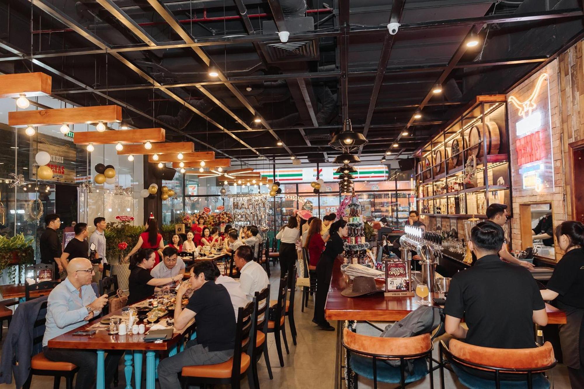 Republic Plaza Airport Tan Son Nhat Apartment *