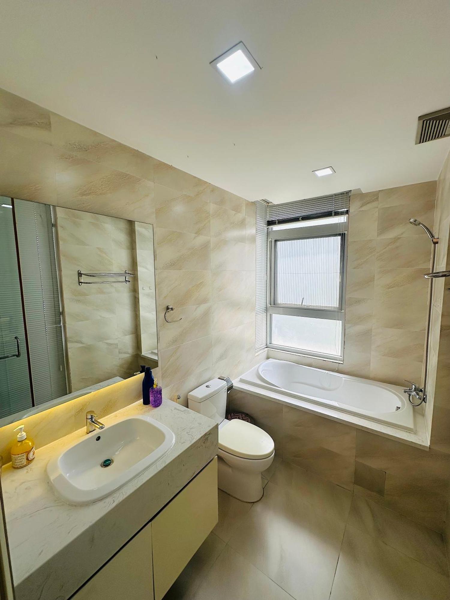 Diamond Star Hill Apartment *