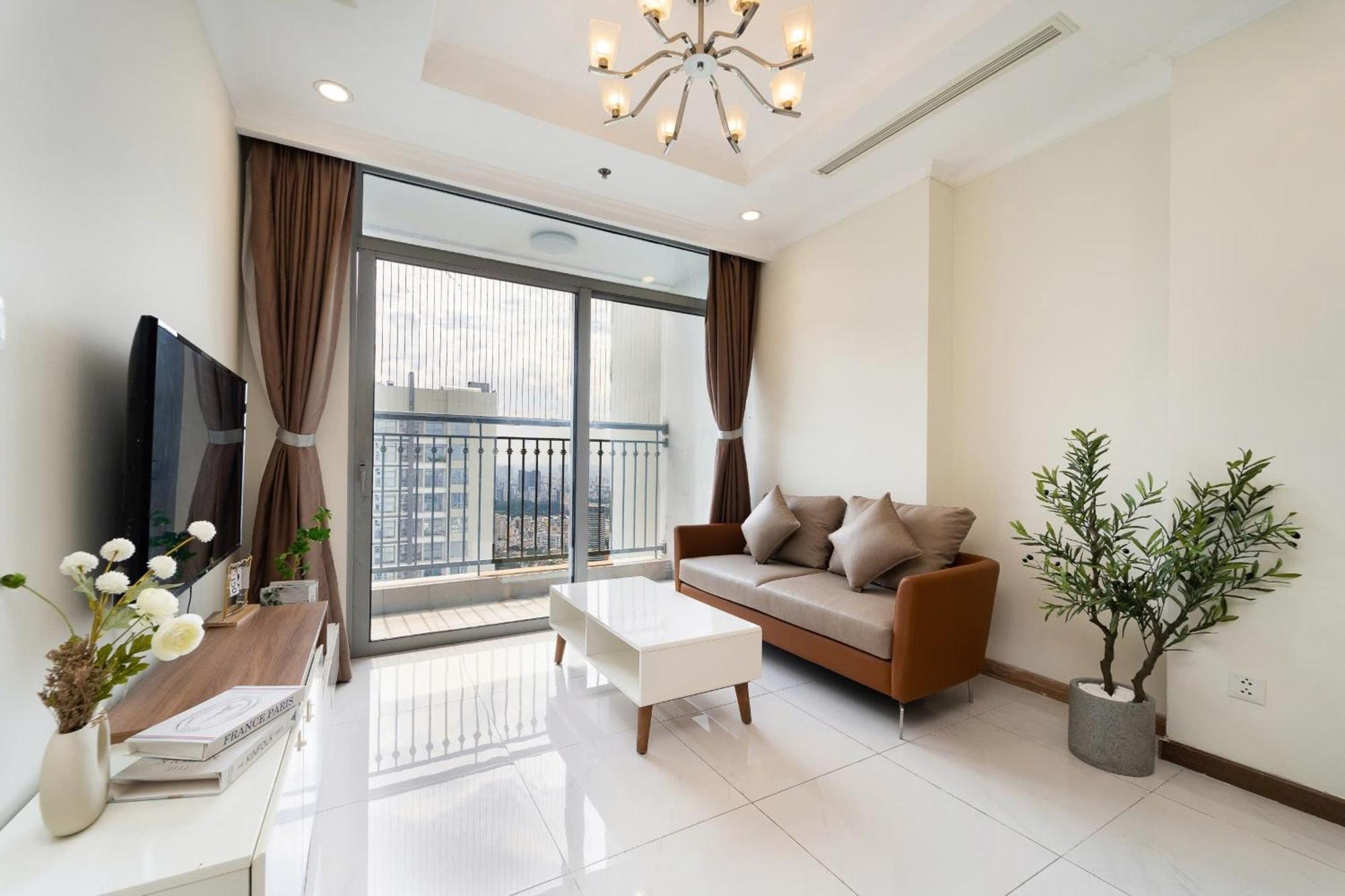 Peaceful Vinhomes Park - Landmark Apartment Ho Chi Minh City