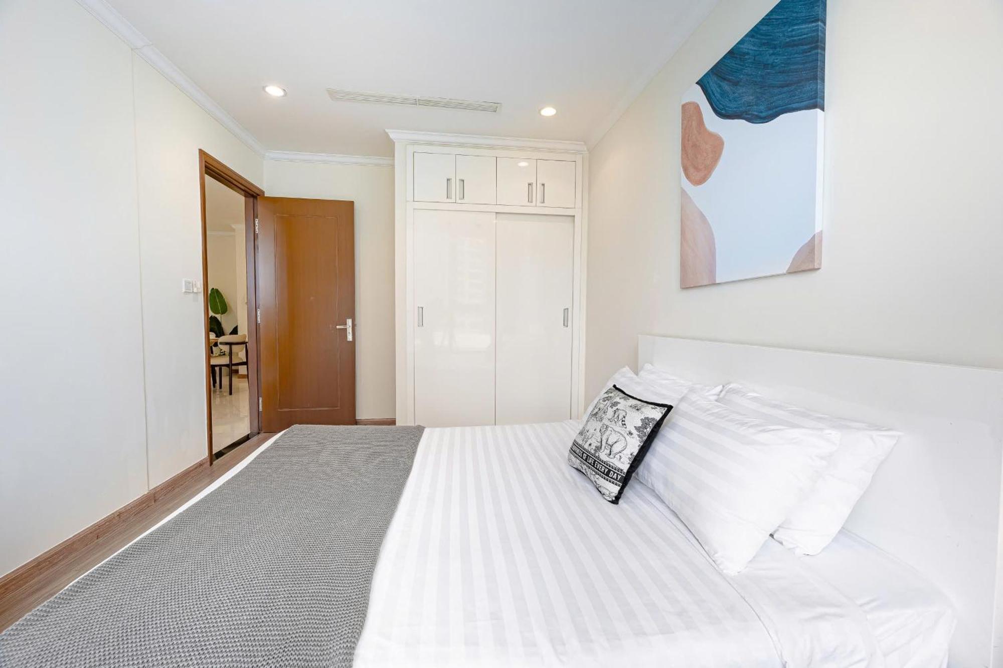 Apartment Peaceful Vinhomes Park - Landmark *