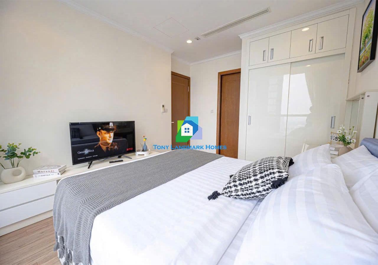 Cozy Nest Vinhomes Apartment