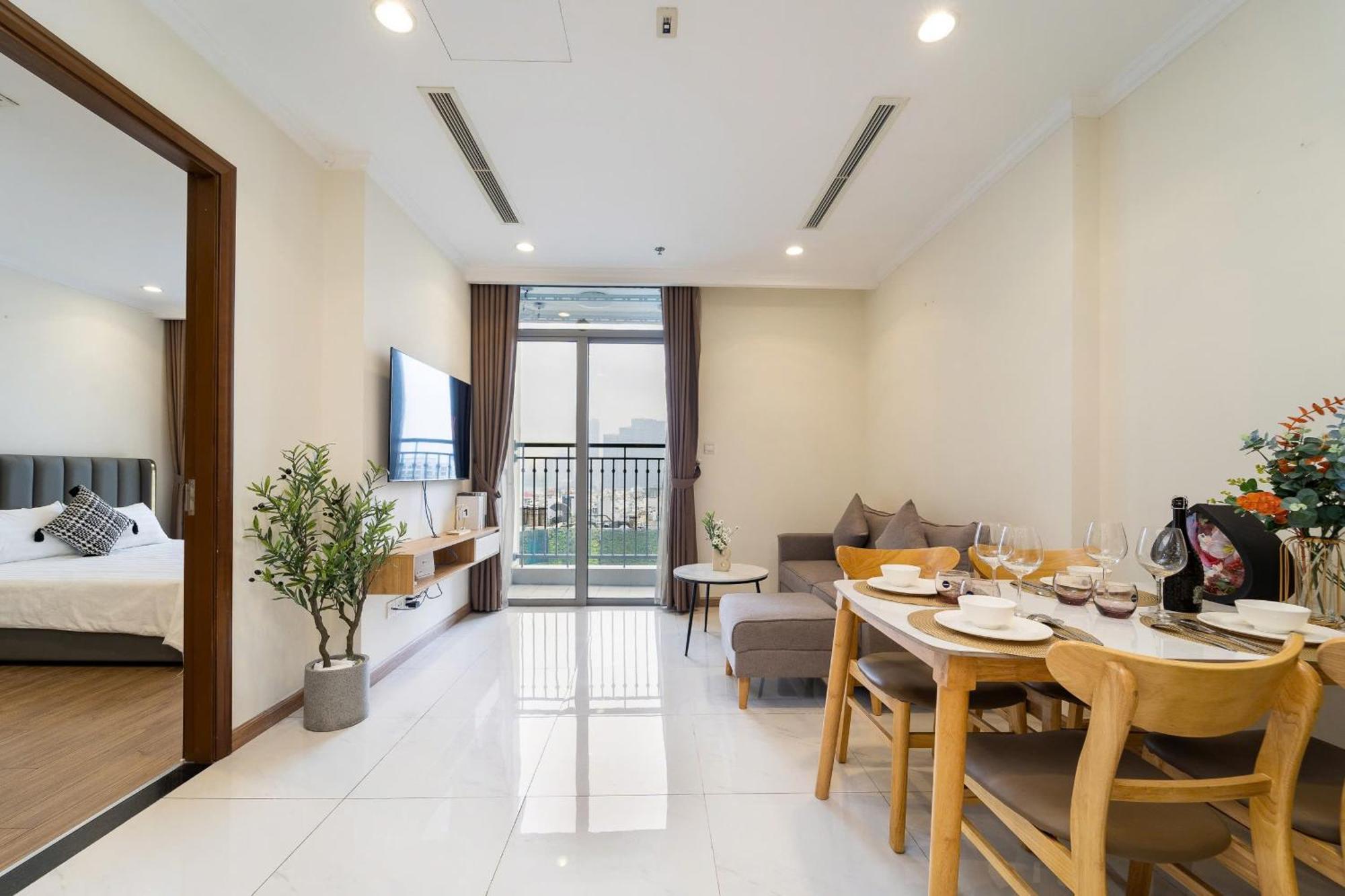 Cozy Nest Vinhomes Apartment