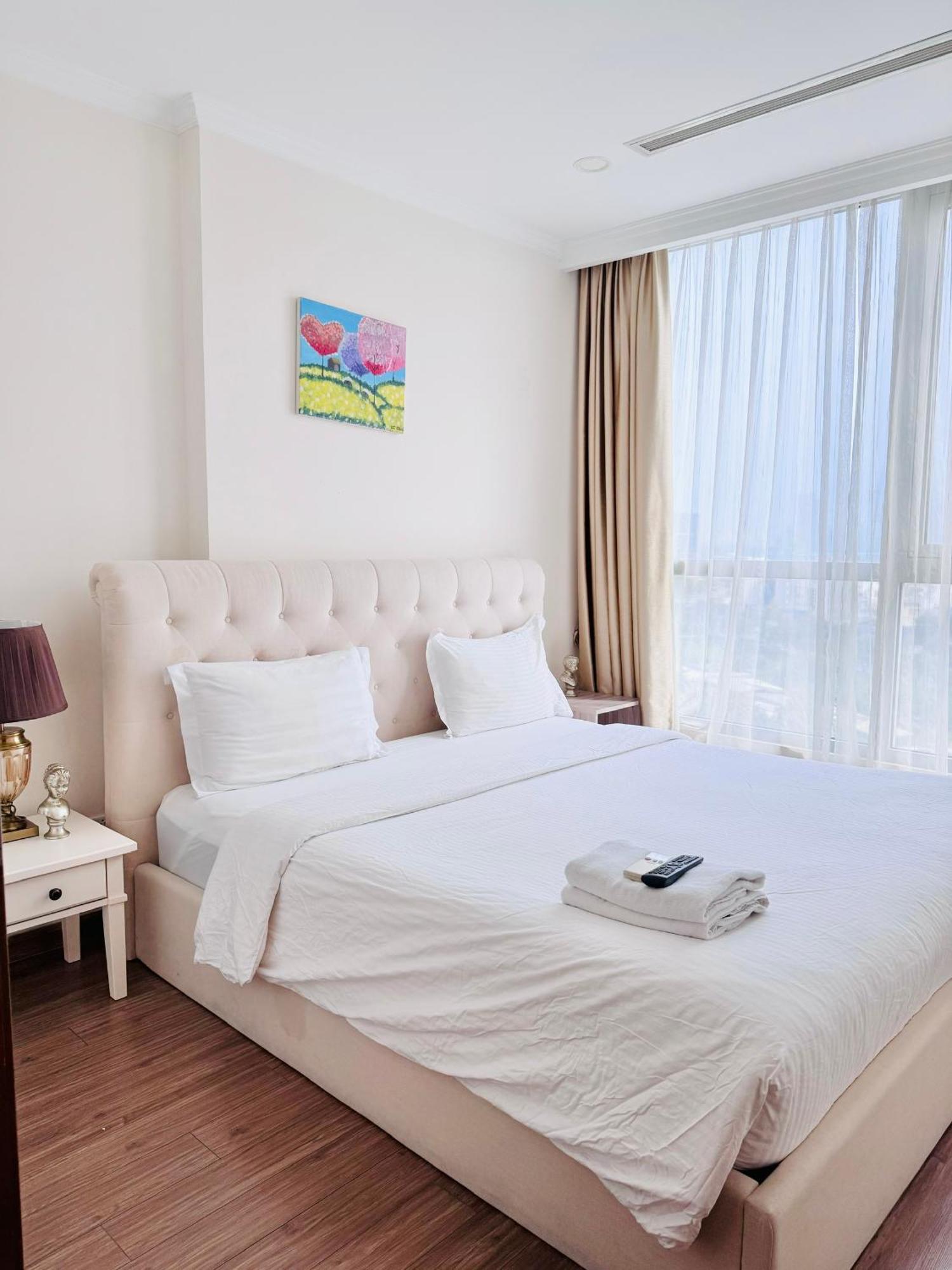 Apartment Vinhomes Park Bapbap - Ho Dich Vu Cho Thue *