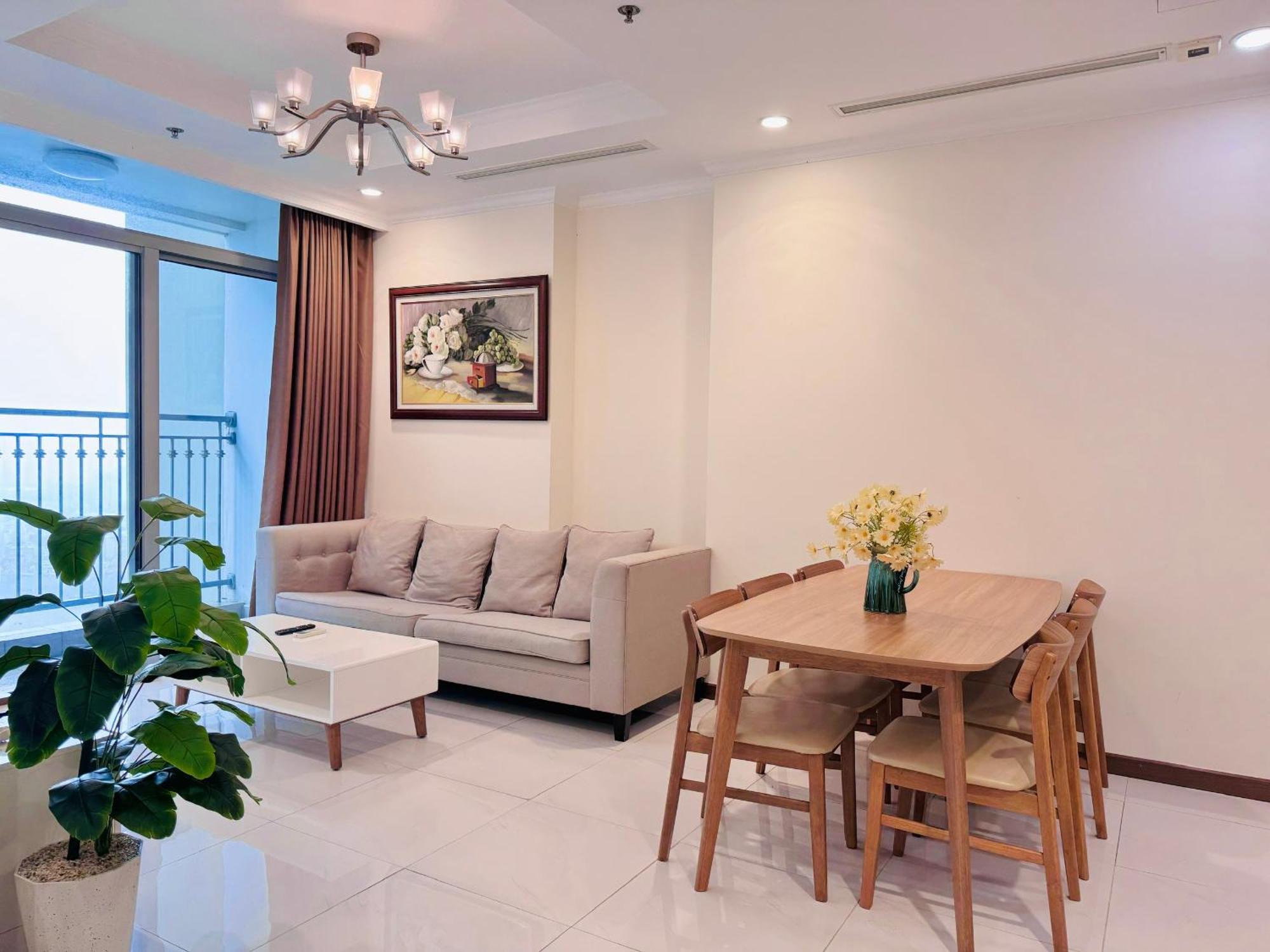 Apartment Vinhomes Park Bapbap - Ho Dich Vu Cho Thue *