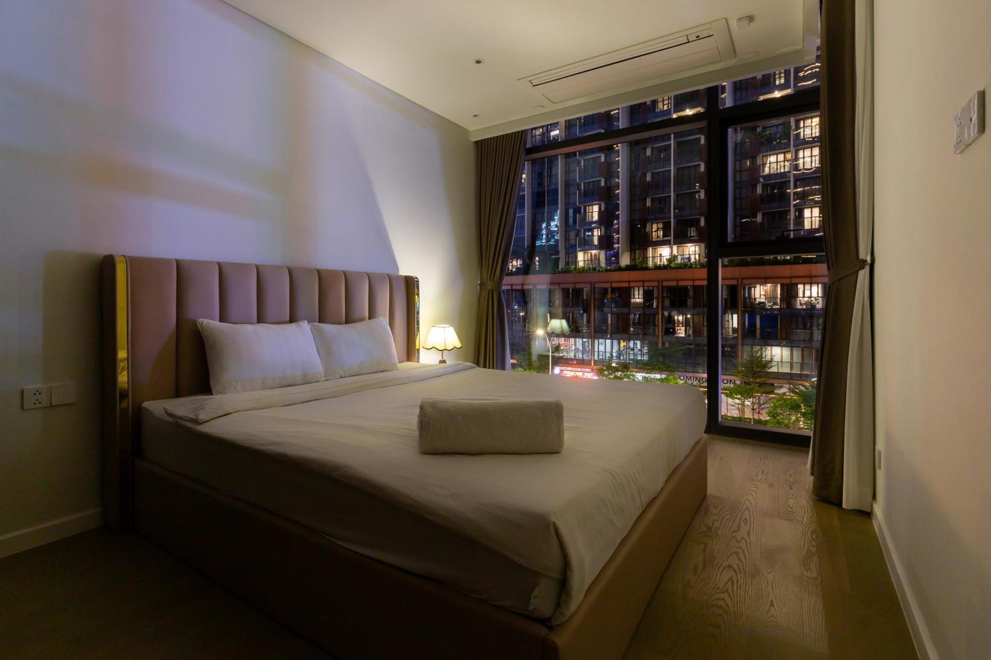 Metropole Square Cental Saigon Ho Chi Minh City