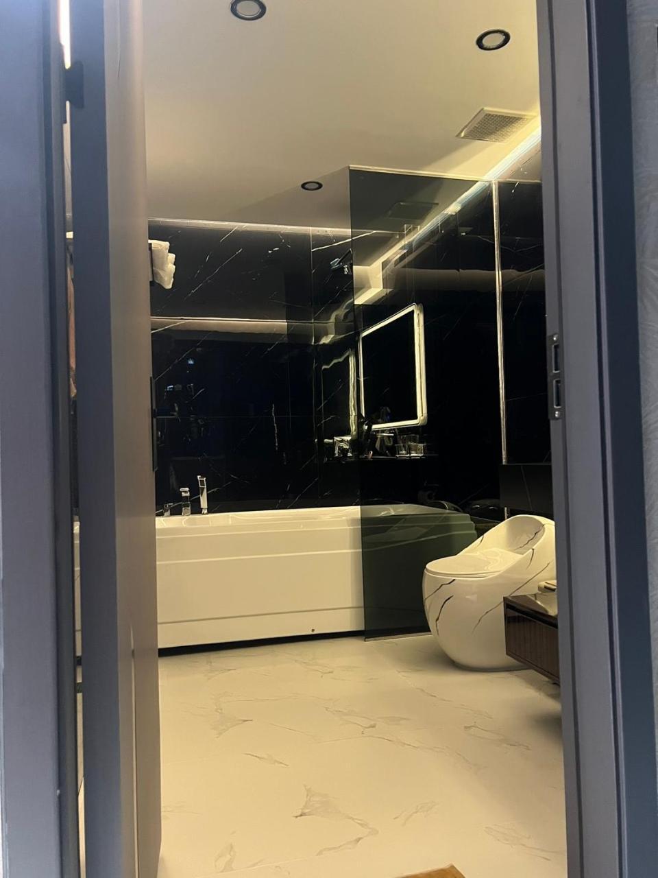Bong Luxury Apartment