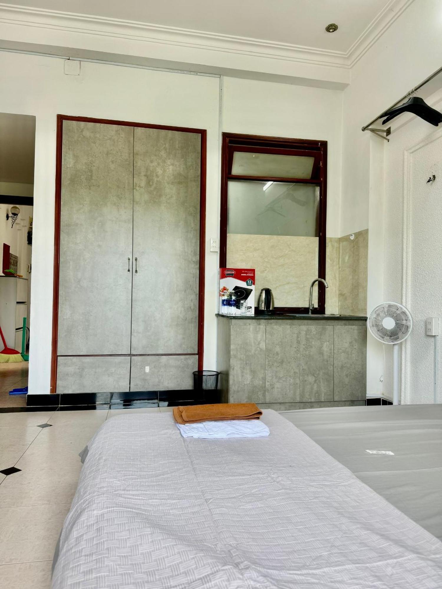 348 Hoang Thu Apartment *