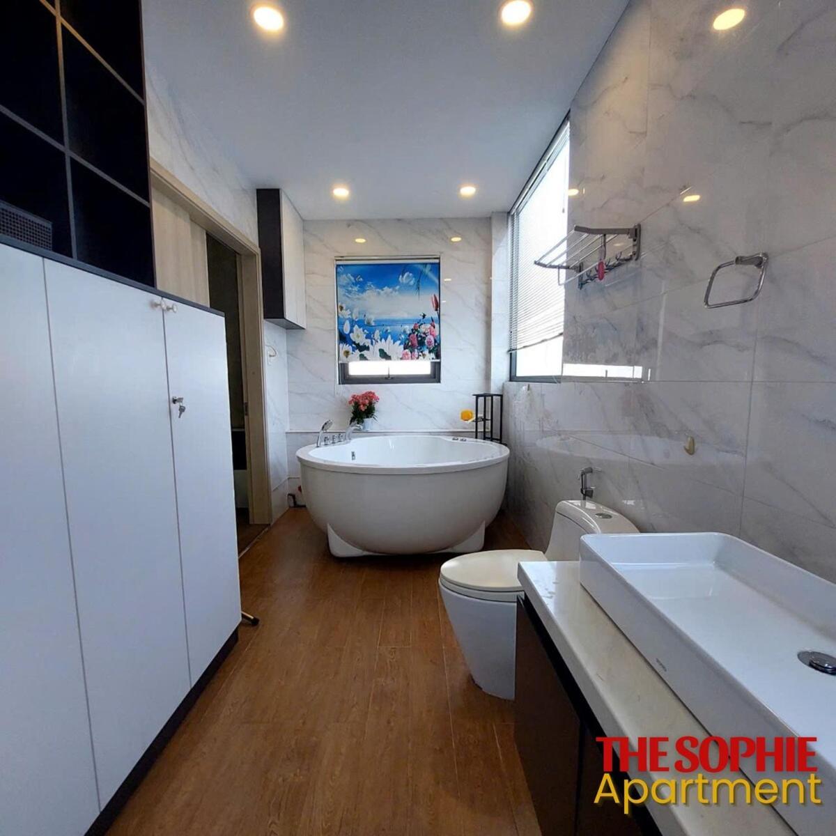 In District 7 - 200m2 Apartment Ho Chi Minh City