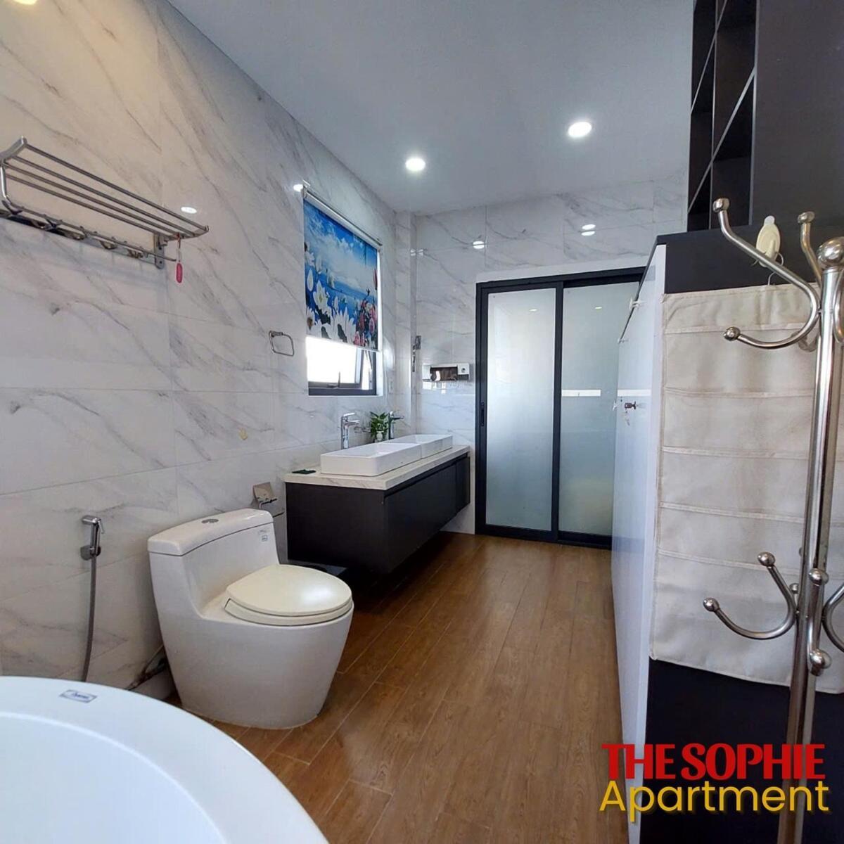 Apartment In District 7 - 200m2 *
