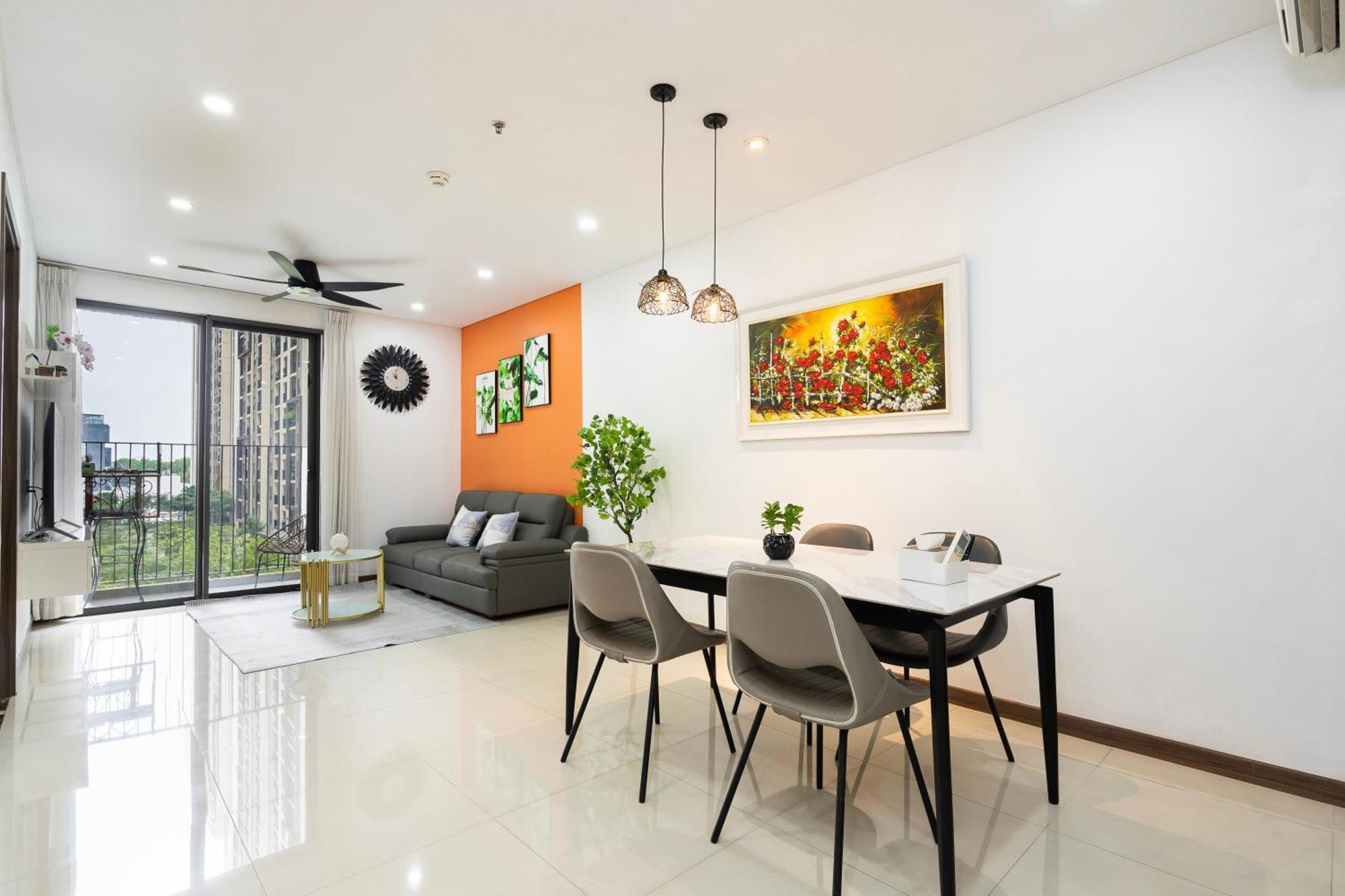 Apartment Ho Ha Do Quan 10 2br 2wc *