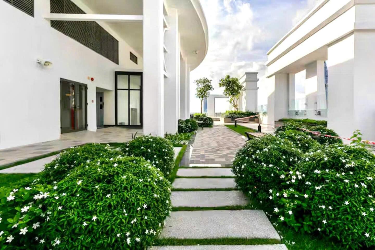 Ho Cao Cap Trung Tam Thanh Pho Bandar Ho Chi Minh