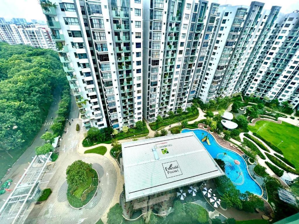 Apartment Ho Cao Cap Emerald Celadon Aeon Mall Tan Phu Ho Chi Minh City