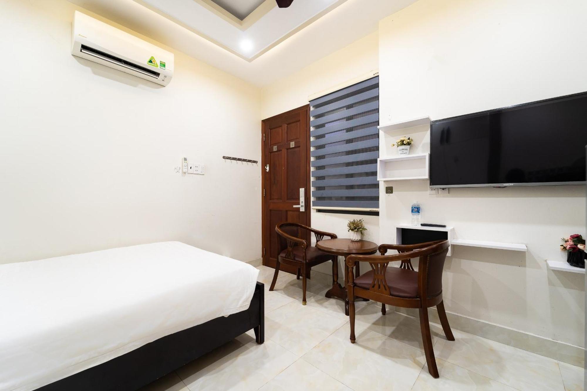 Sau Thi Phan Xich Long Apartment *