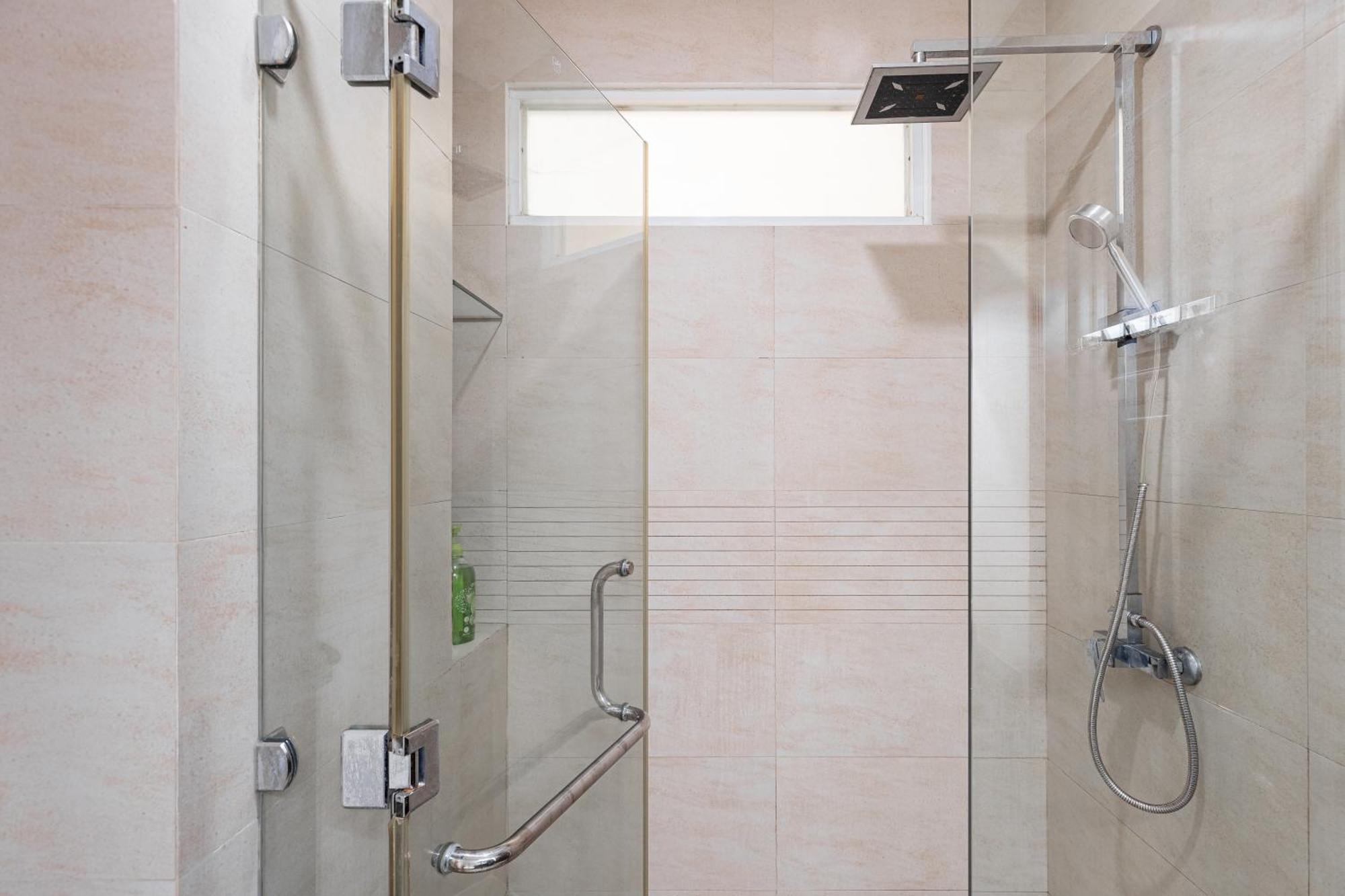 New Premium 5brs 4wc Local House Centre Town * Ho Chi Minh City