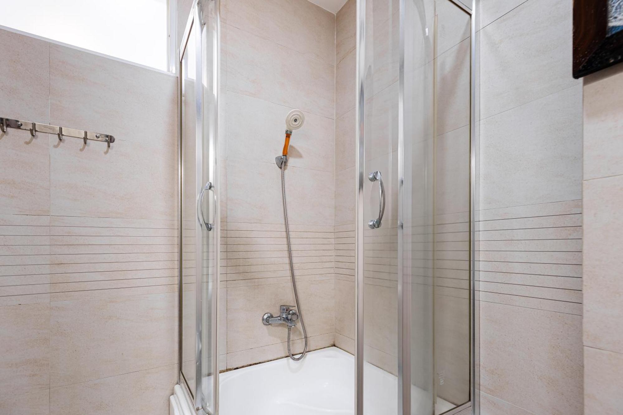 New Premium 5brs 4wc Local House Centre Town Holiday home Ho Chi Minh City