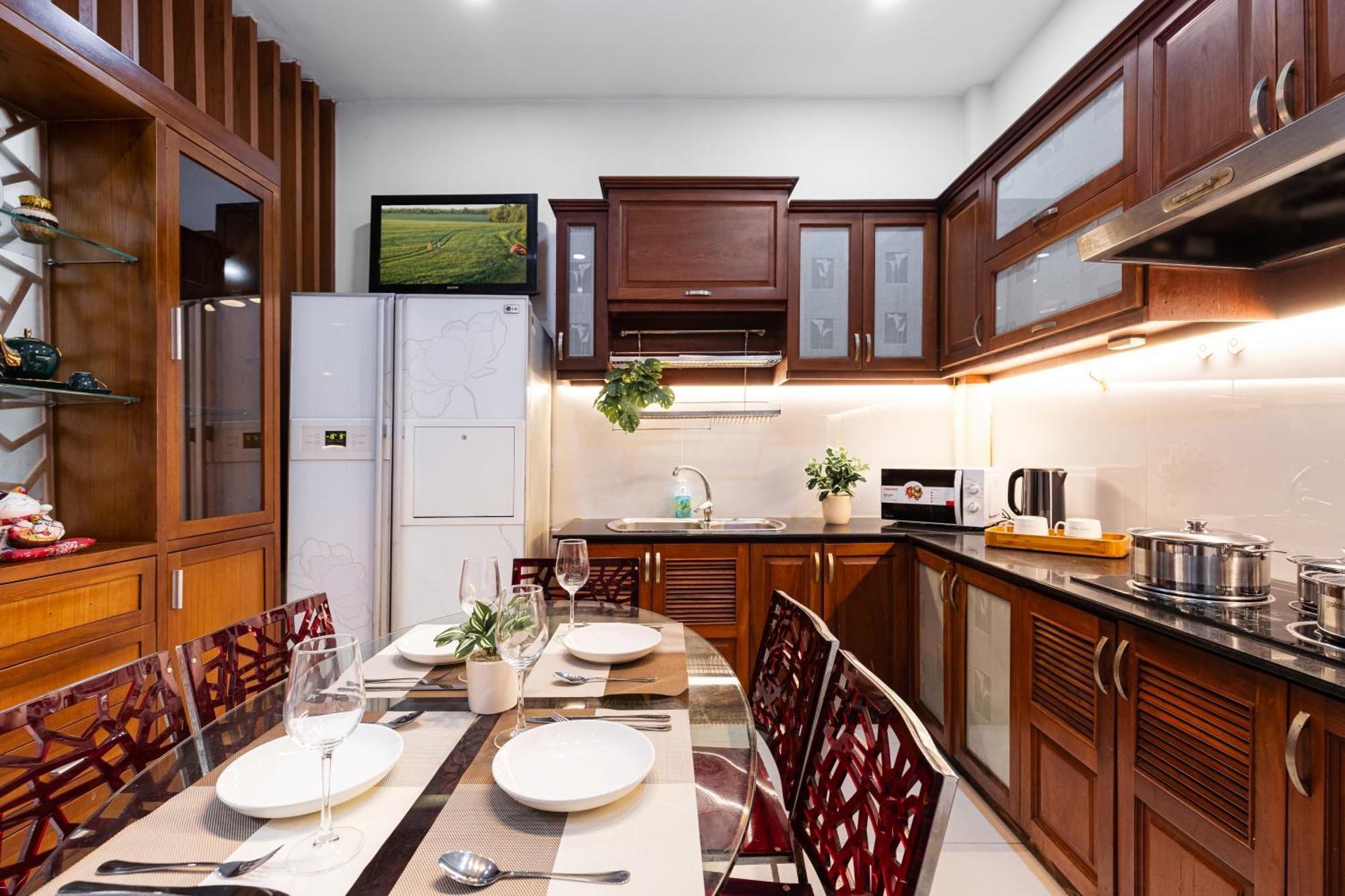 New Premium 5brs 4wc Local House Centre Town Holiday home Ho Chi Minh City