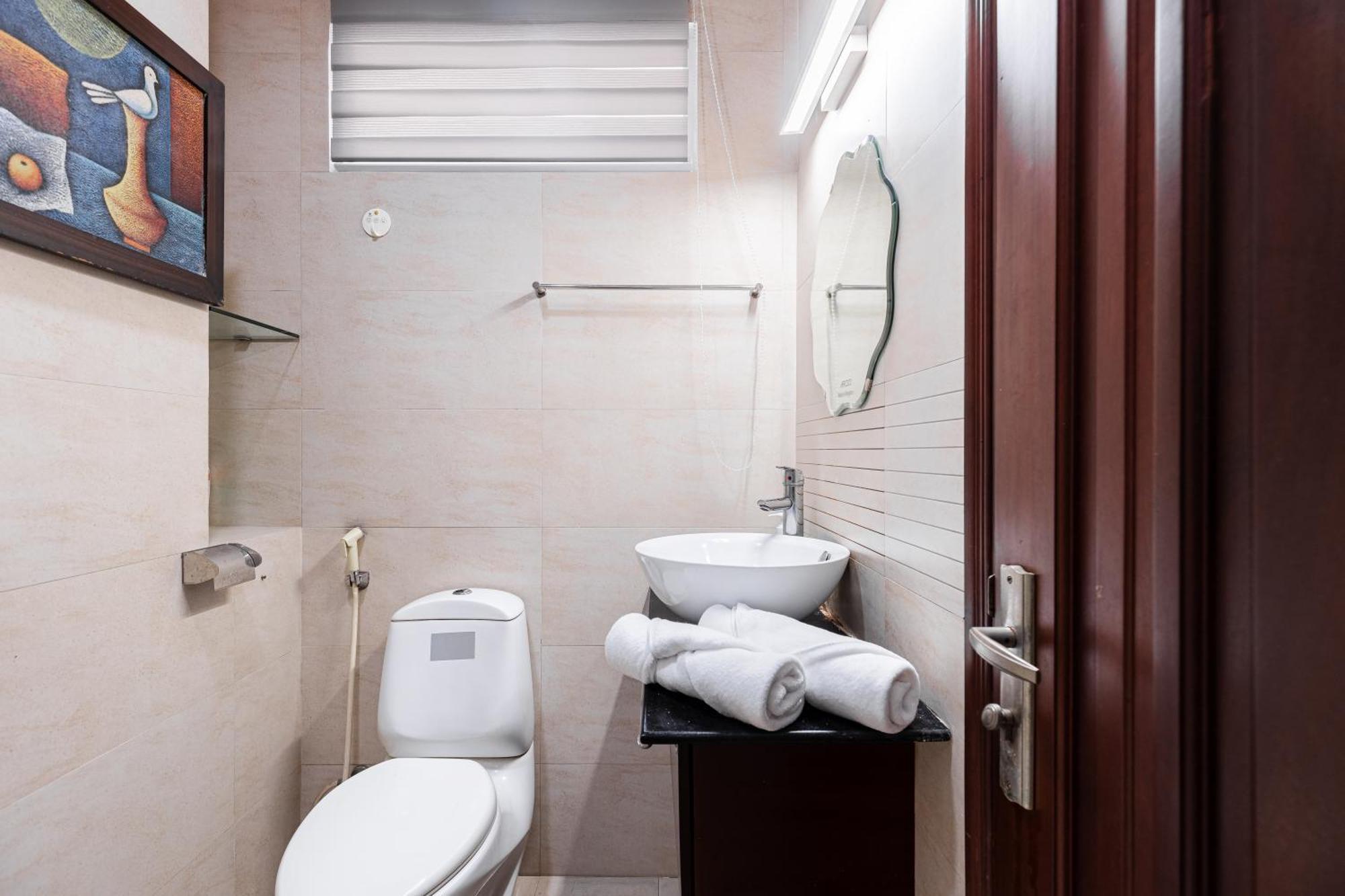 New Premium 5brs 4wc Local House Centre Town *