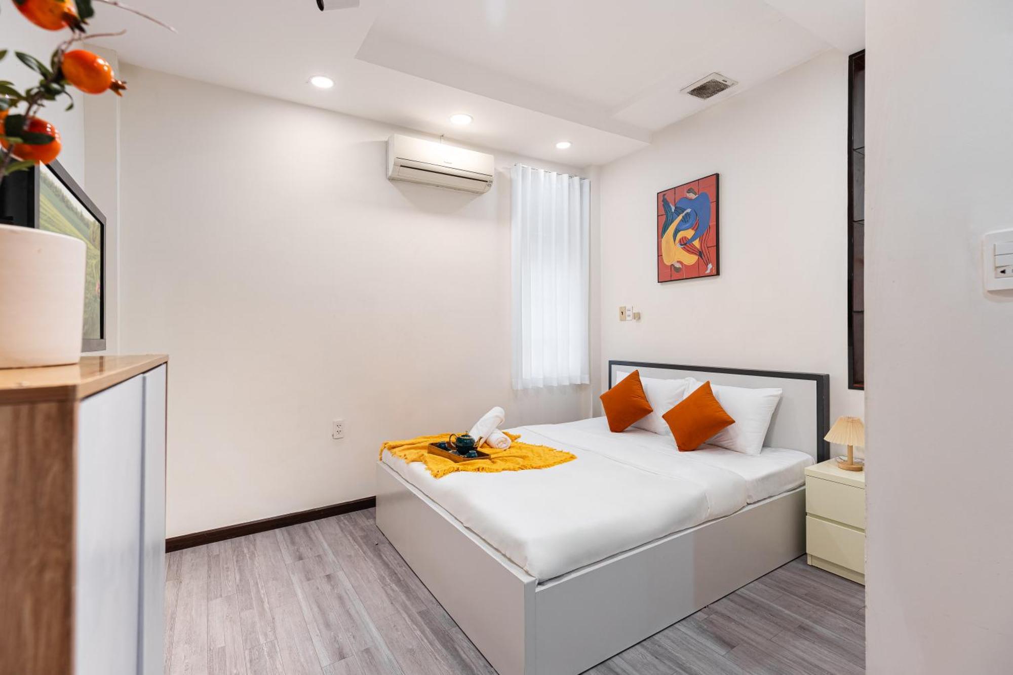 New Premium 5brs 4wc Local House Centre Town * Ho Chi Minh City