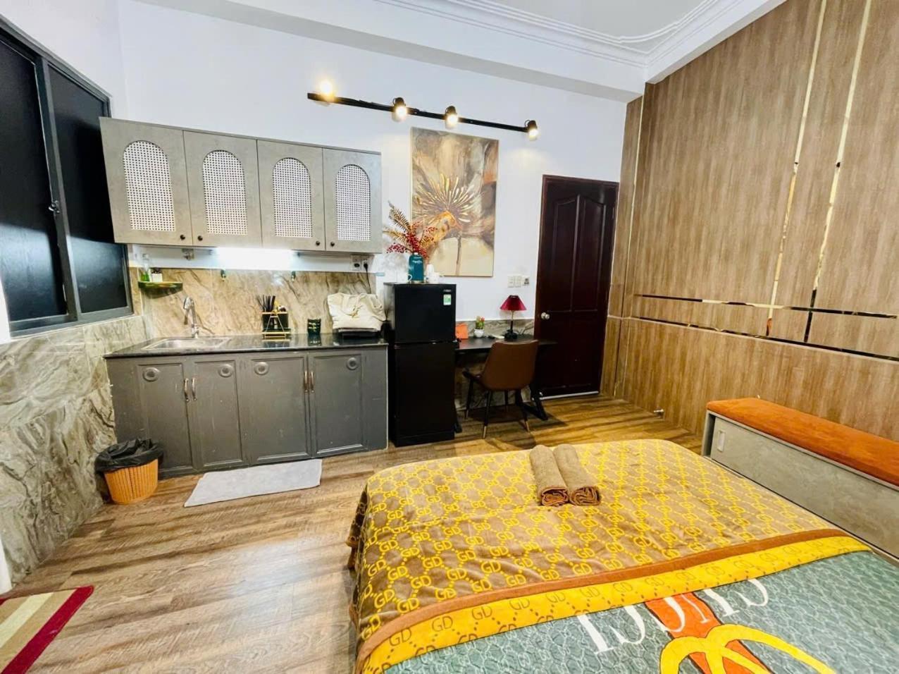17c Dang Ngu 203 Guest house