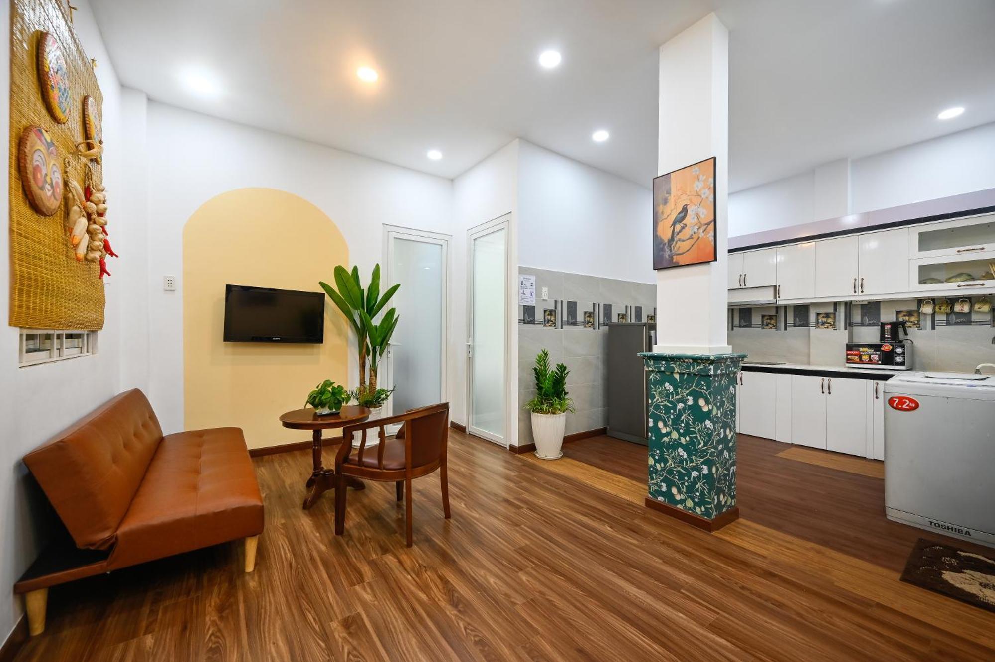 80m2 Apt, Bui Vien St, District 1, Hcmc Saigon Apartment Ho Chi Minh City
