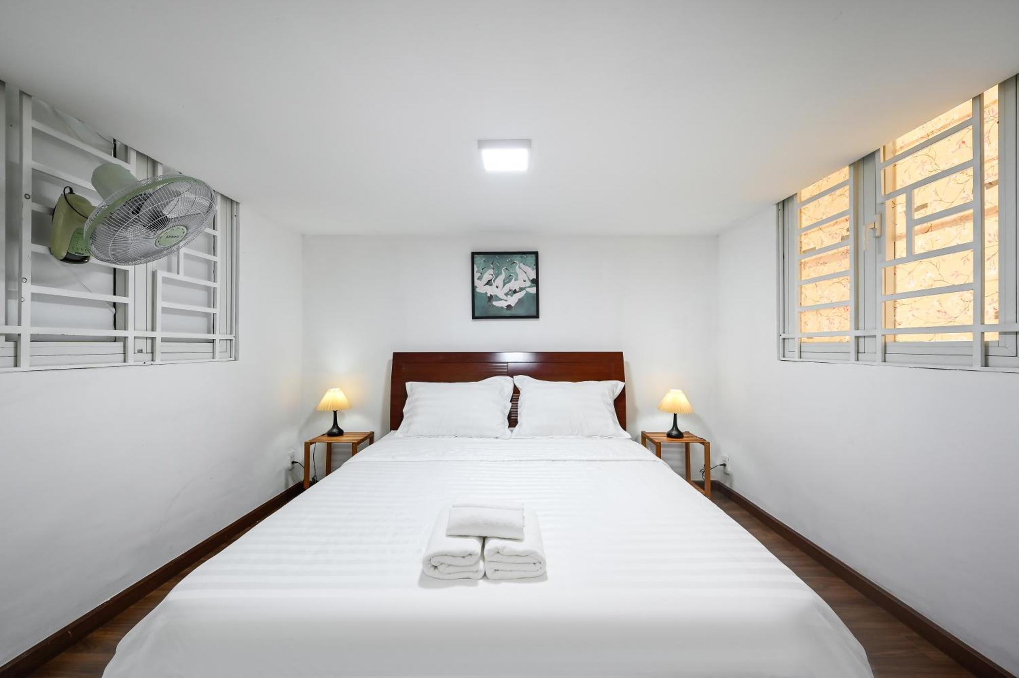 80m2 Apt, Bui Vien St, District 1, Hcmc Saigon * Ho Chi Minh City