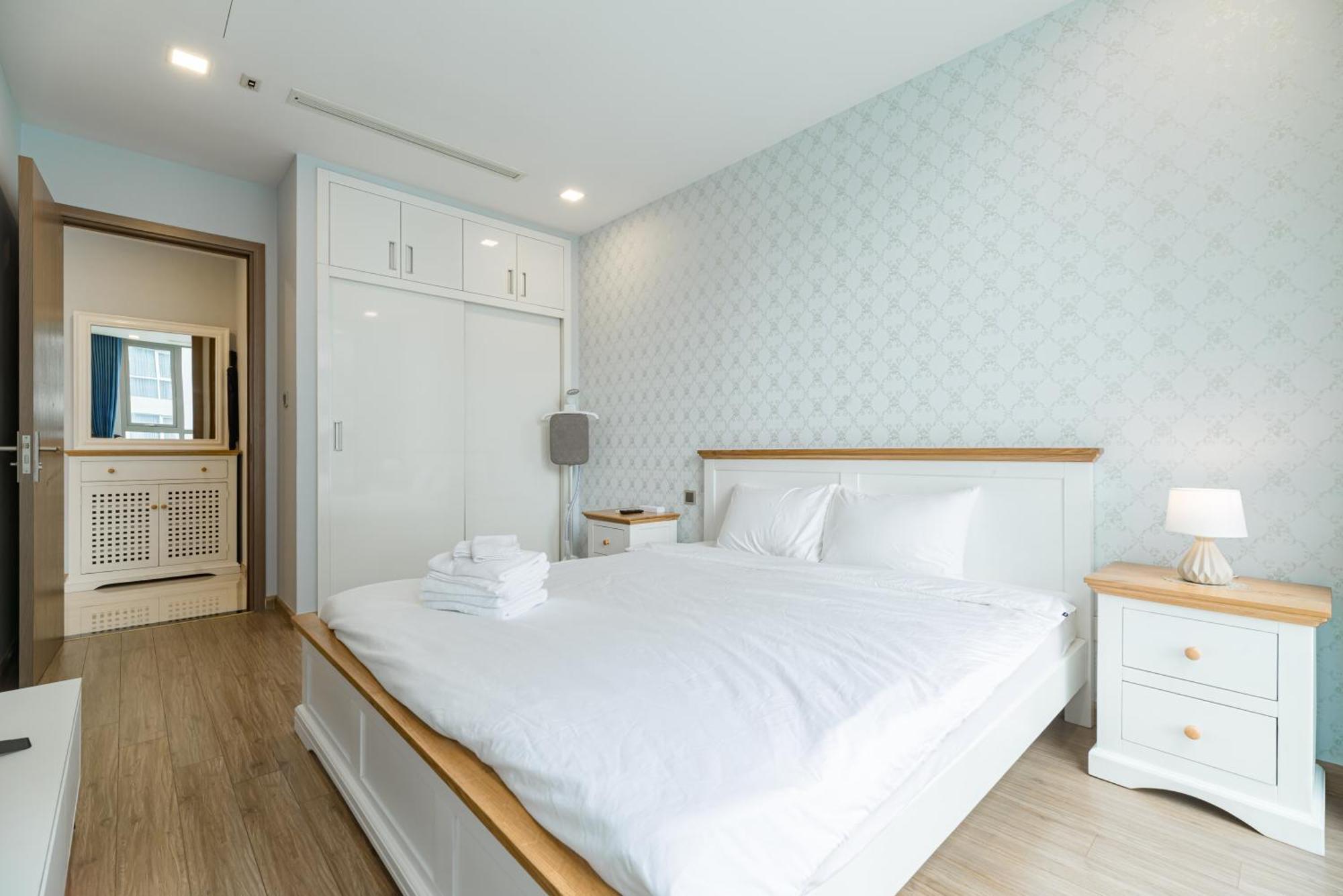 Vinhomes Park Collection Ix By Elevate Apartment *