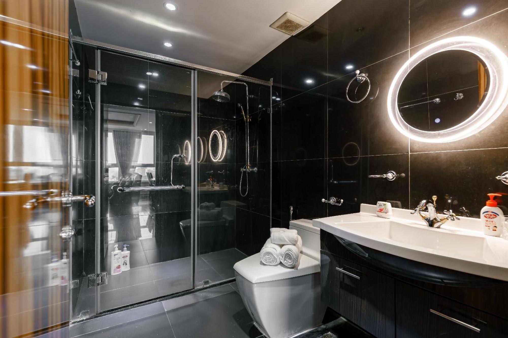 Apartment Leman Luxury District 3 *