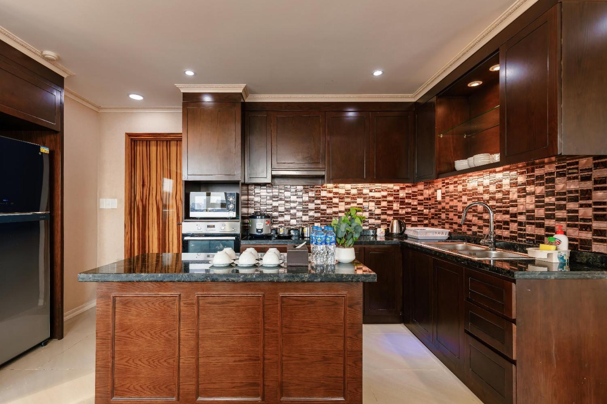 Leman Luxury District 3 Apartment