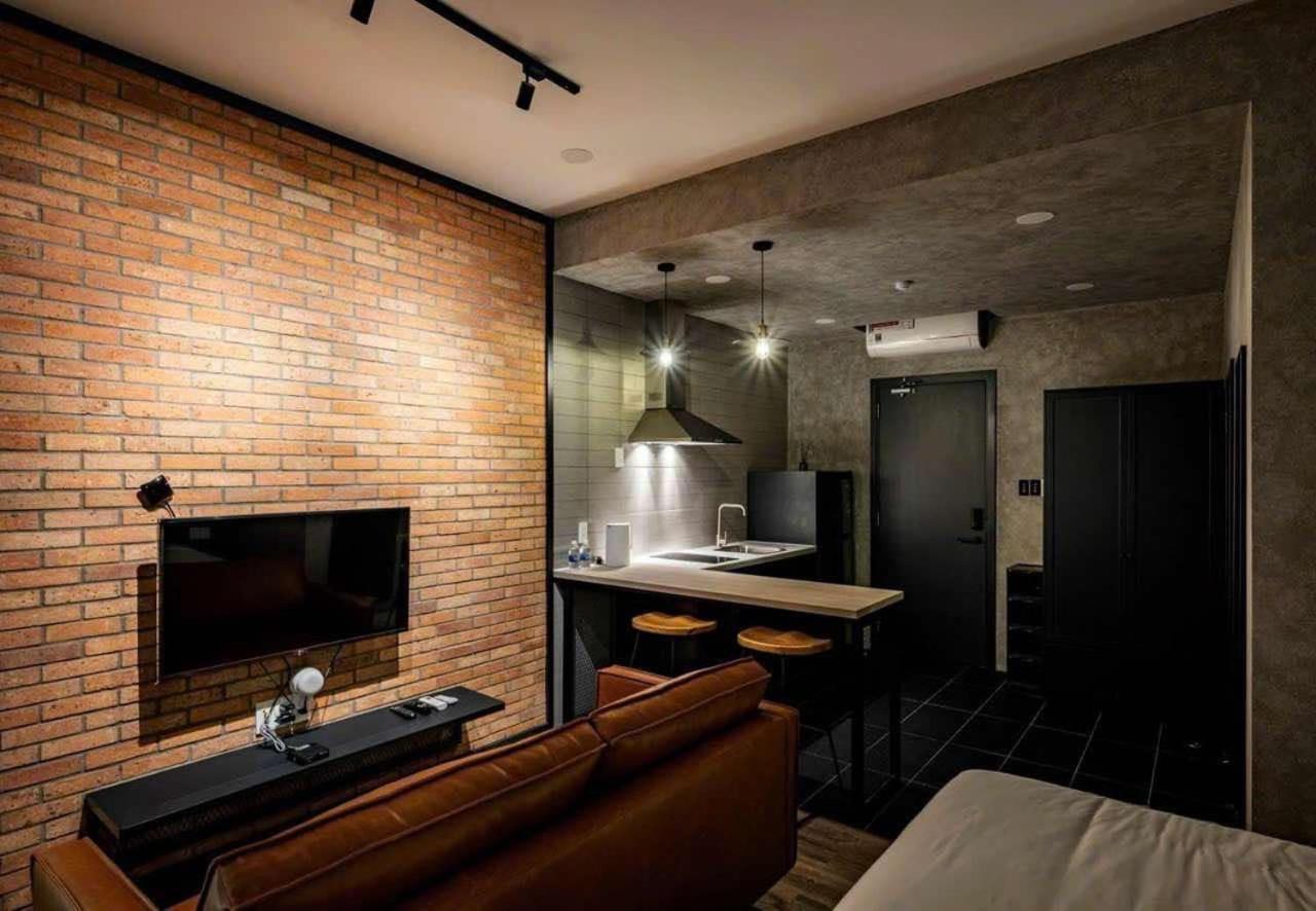 Nvt House *