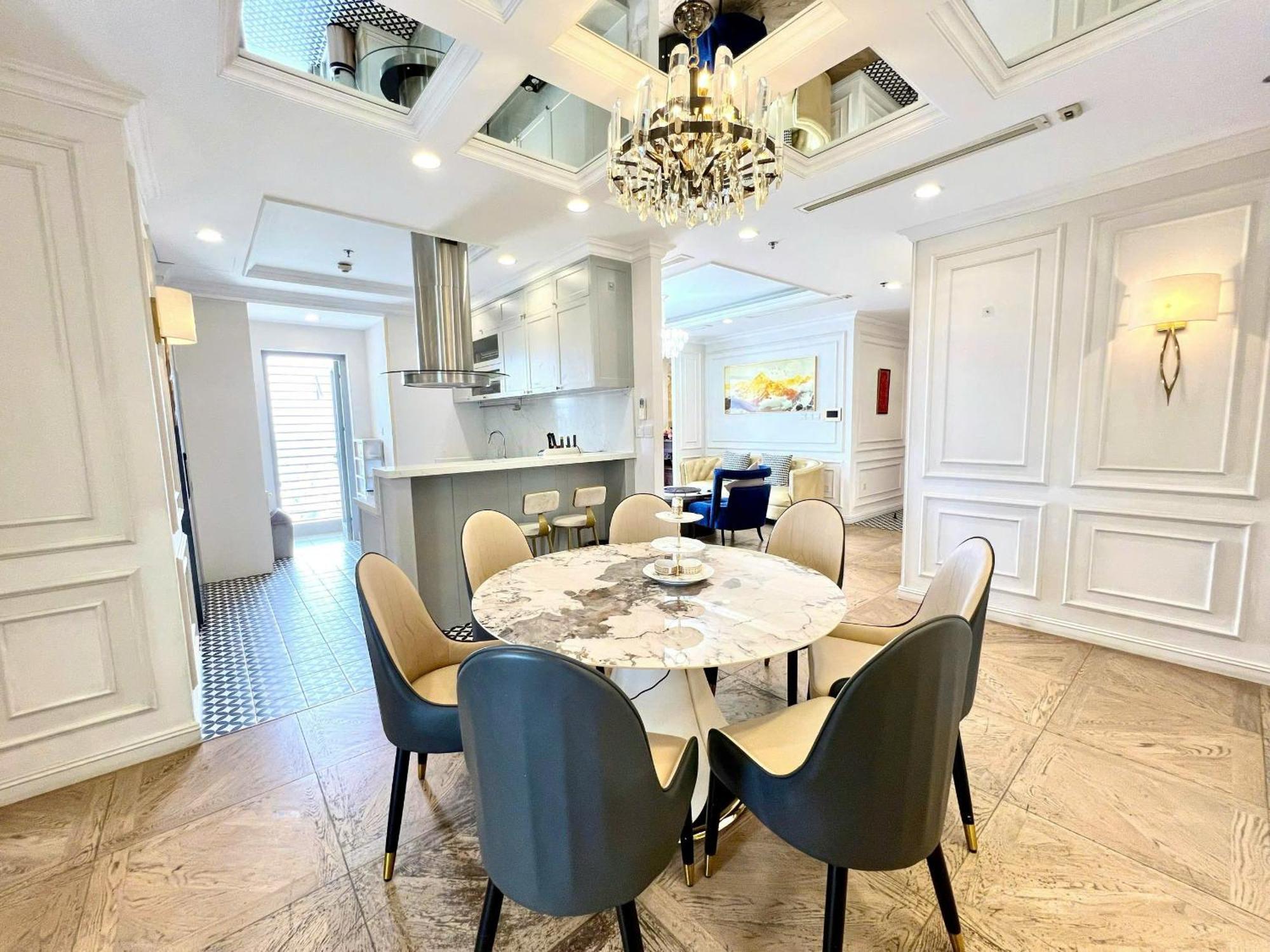 Landmark 81 Vinhomes Service