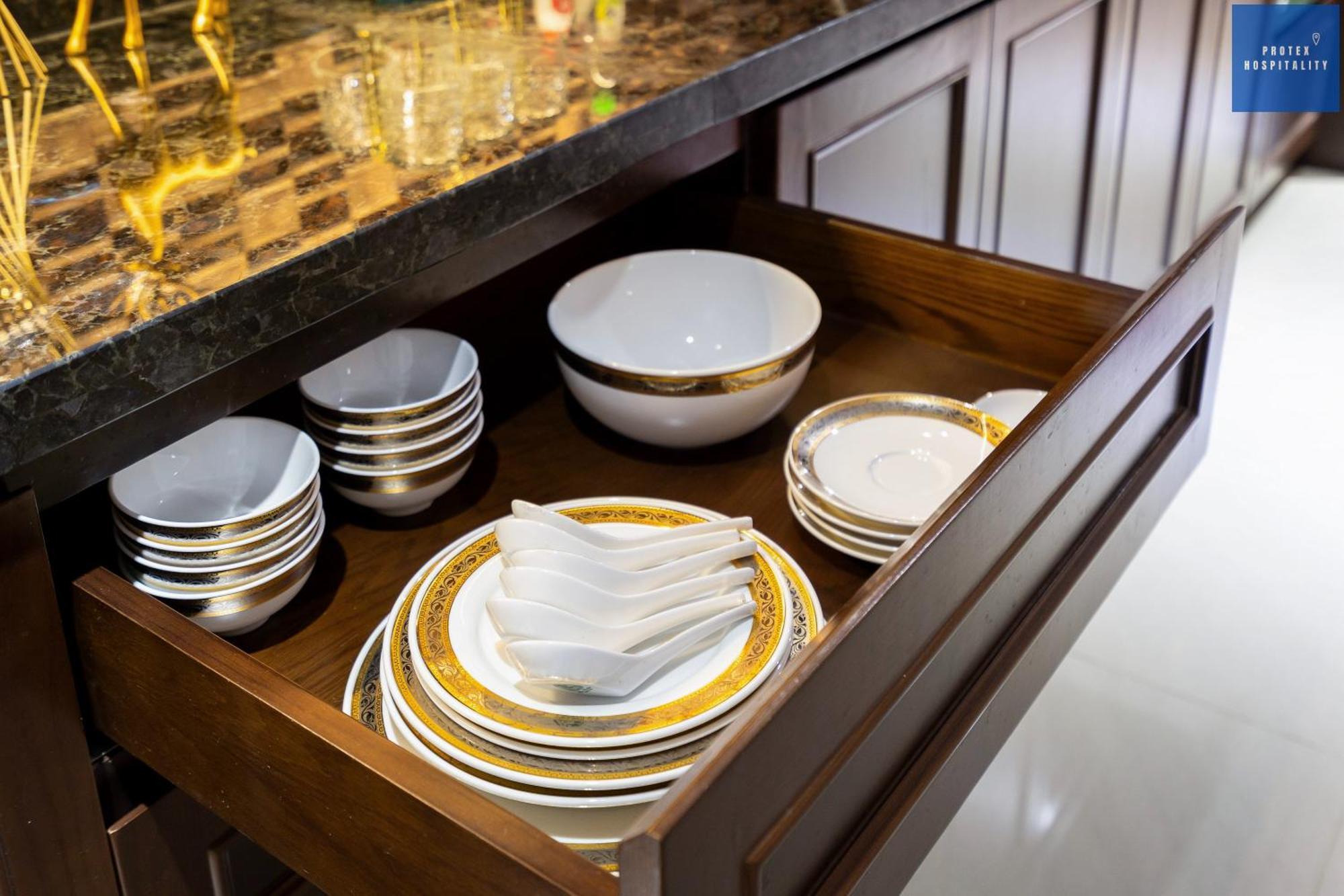 Leman Luxury District 3 Apartment