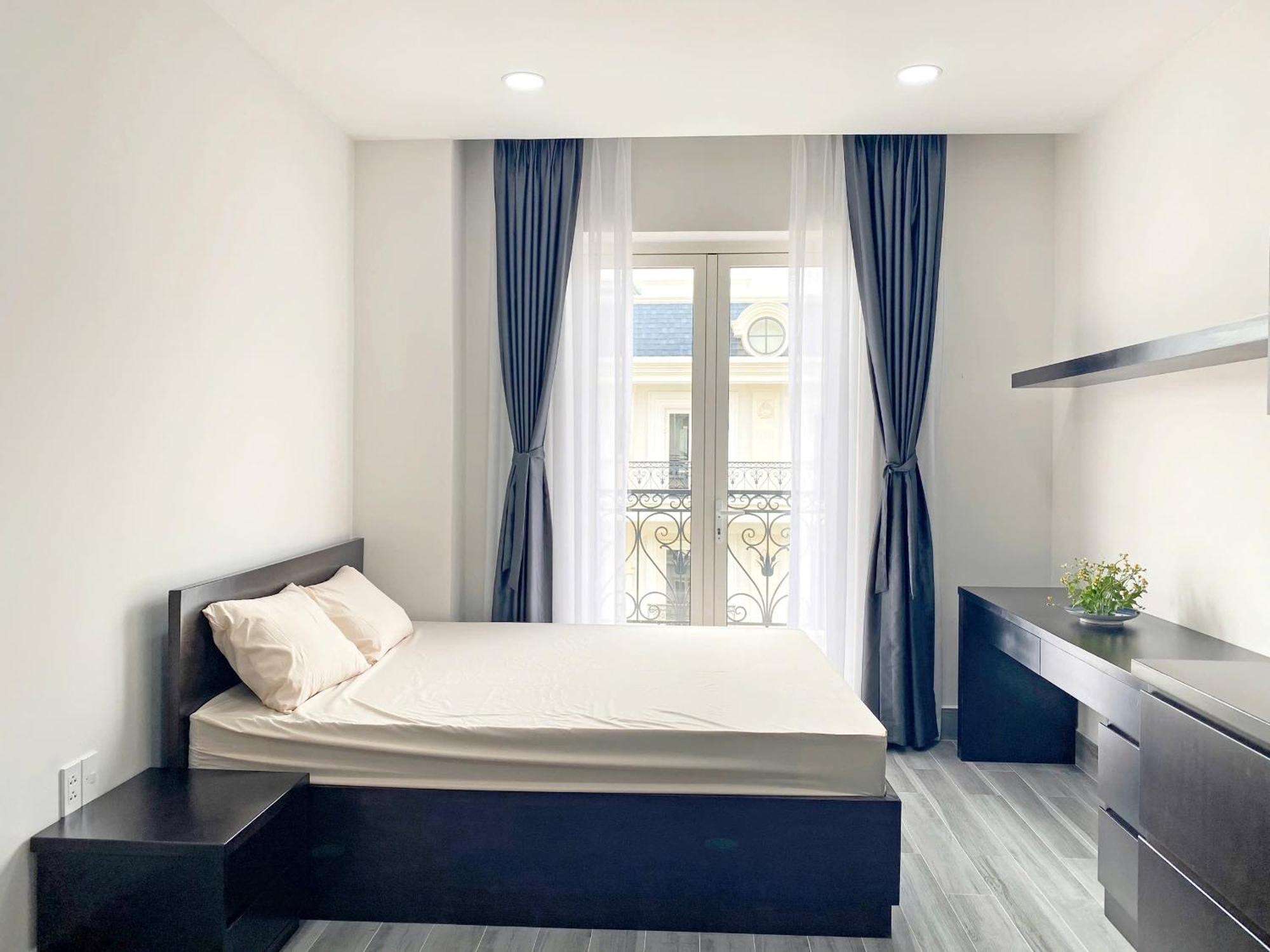 Ho Dich Vu Pho Royal Phuc - Doc Quyen Tothome Apartment