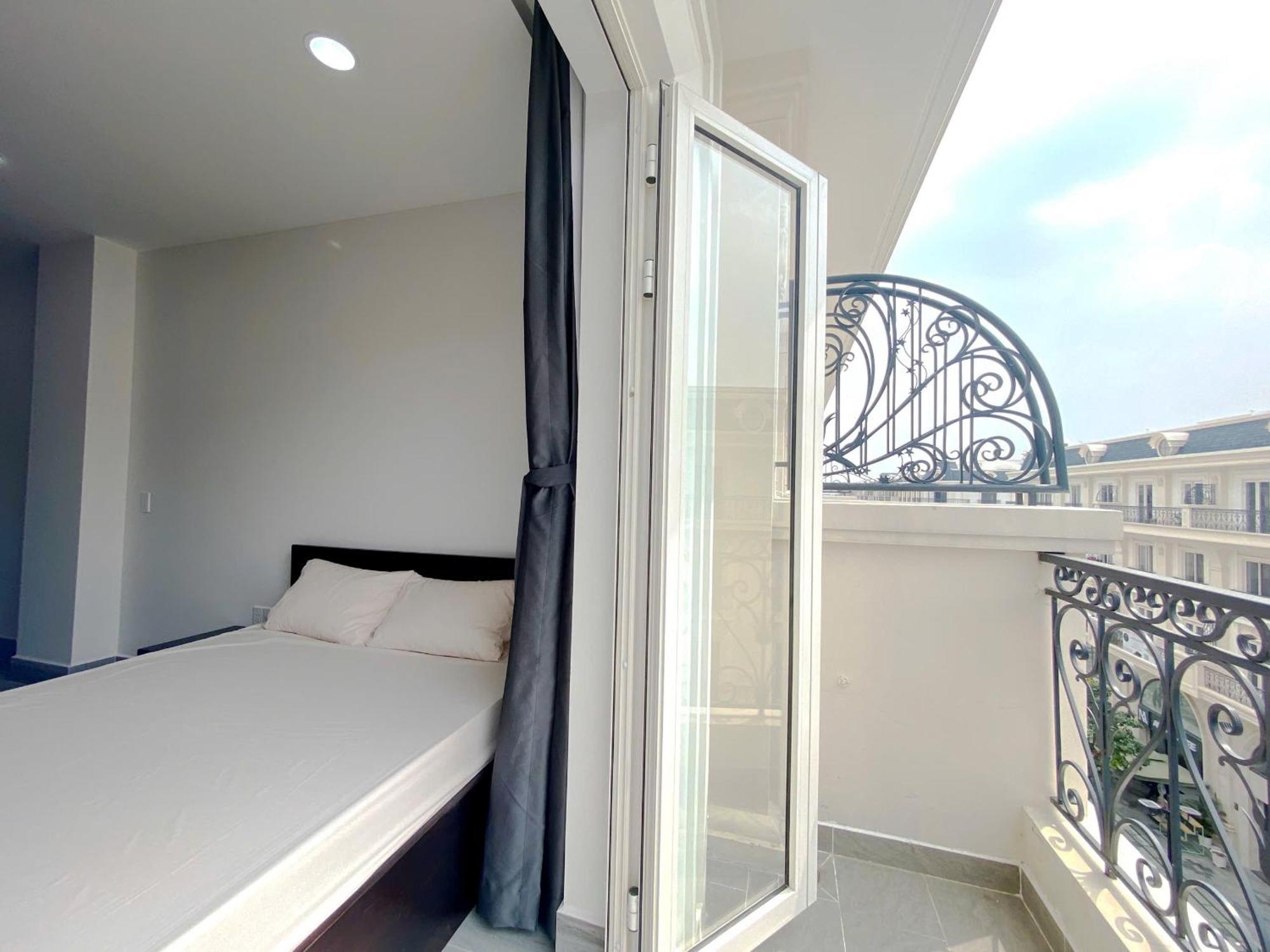 Ho Dich Vu Pho Royal Phuc - Doc Quyen Tothome Apartment