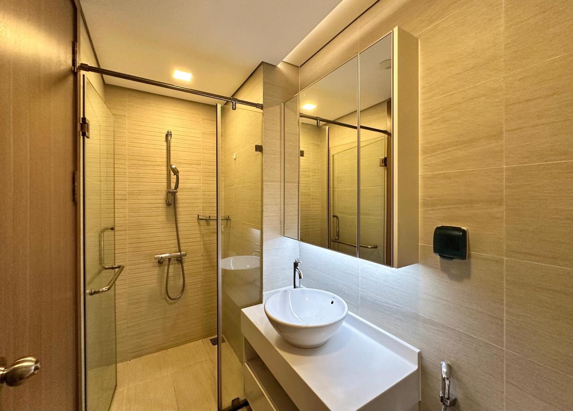 Apartment Stunning River View 2brs At Vinhomes Landmark 81 *