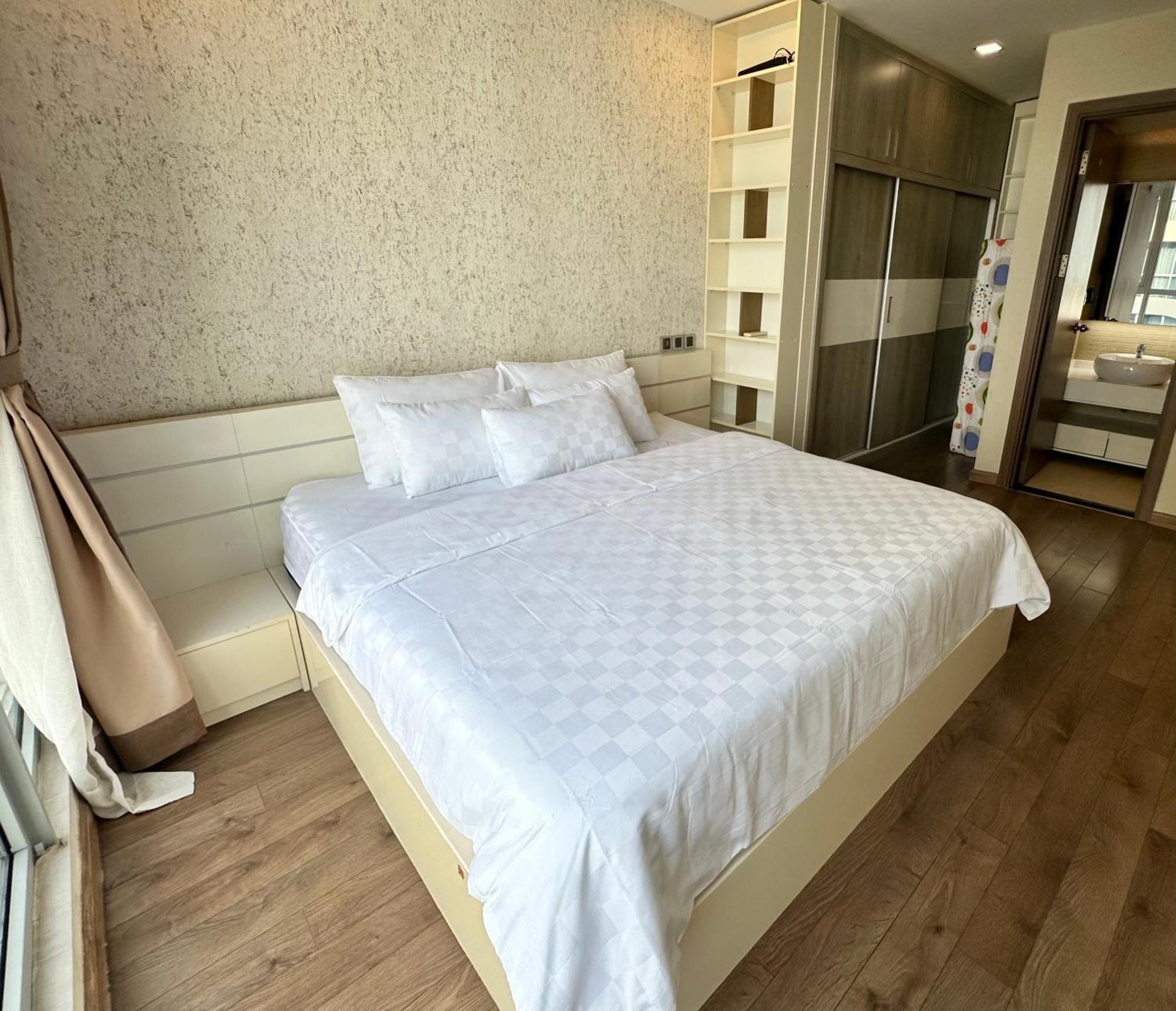 Stunning River View 2brs At Vinhomes Landmark 81