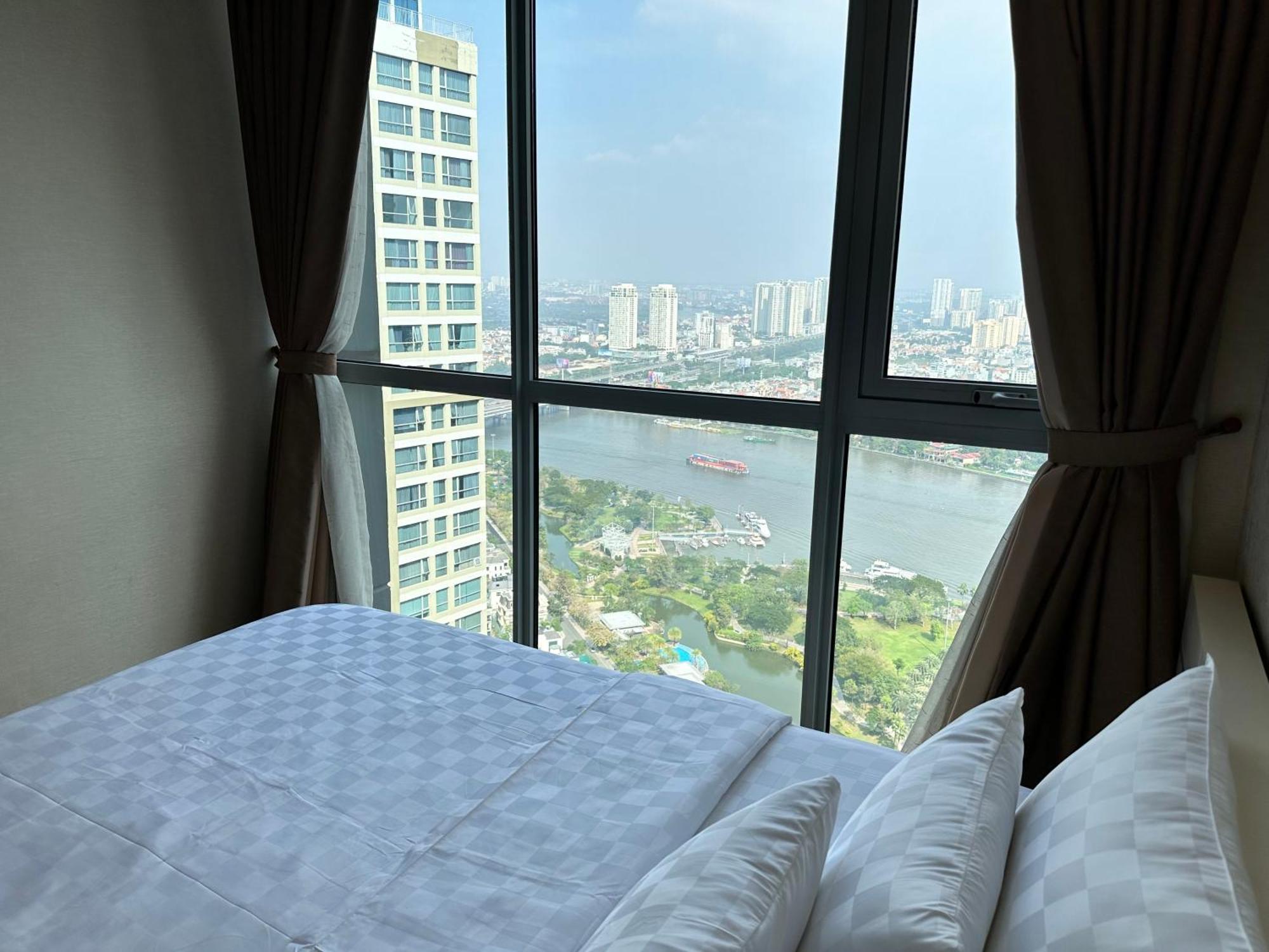 Stunning River View 2brs At Vinhomes Landmark 81 * Ho Chi Minh City