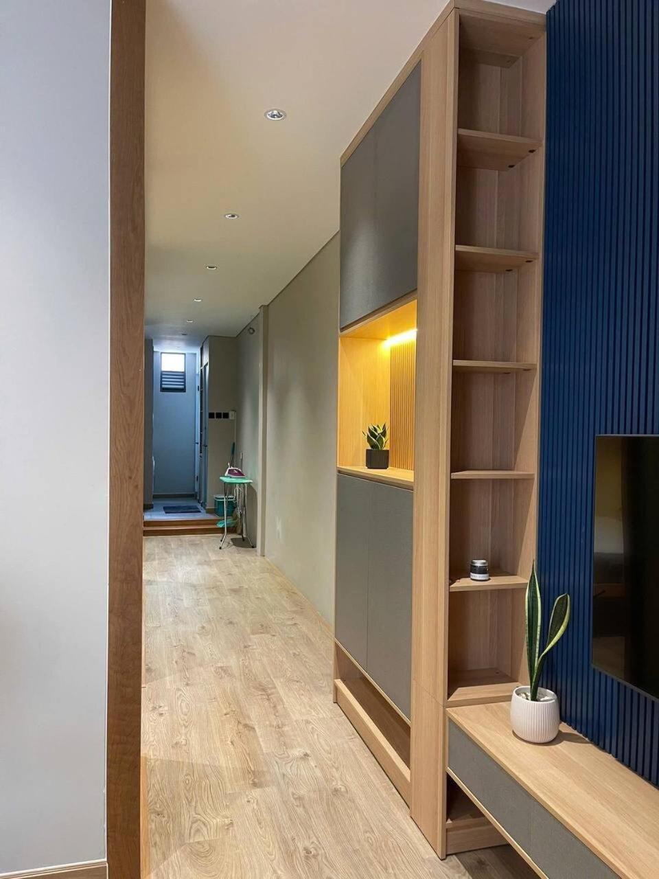 Modern 2-bedroom In D1 By Esg Apartment