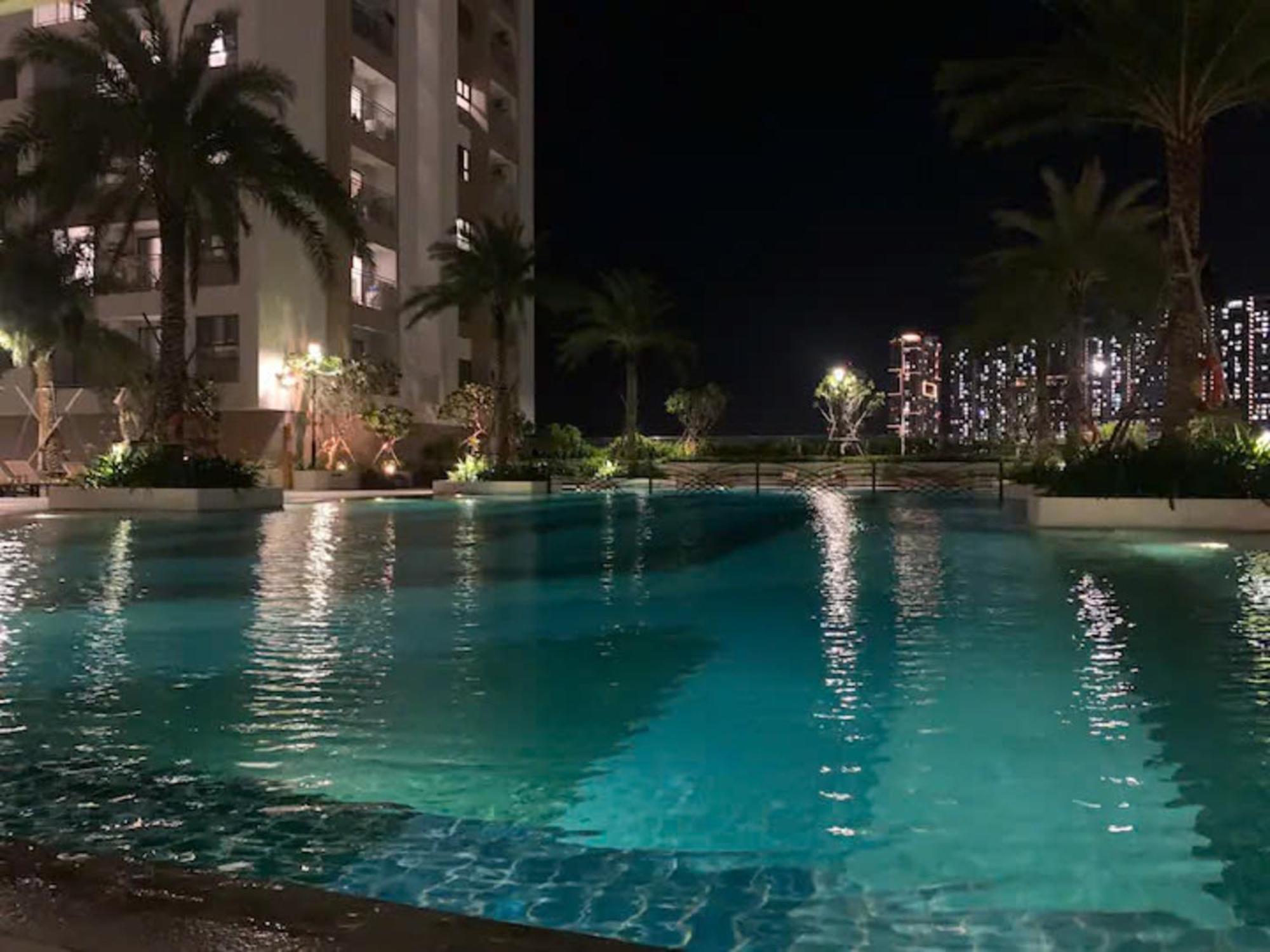 Saigon Riverside Complex D7 *
