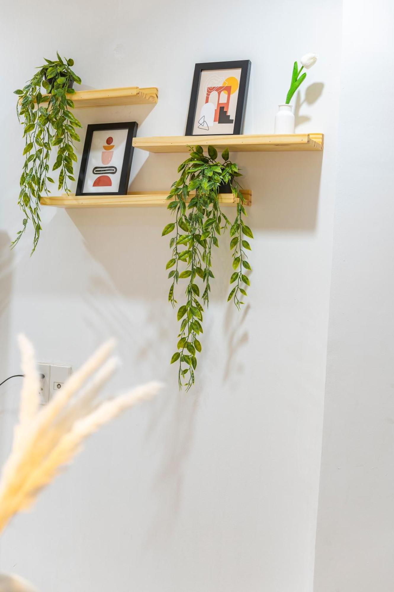 Spacious 1br Private Balcony & Cozy Netflix Apartment