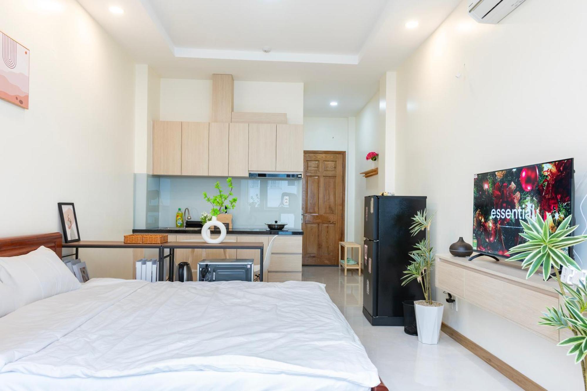 Apartment Spacious 1br Private, Sleek & Cozy Escape Ho Chi Minh City