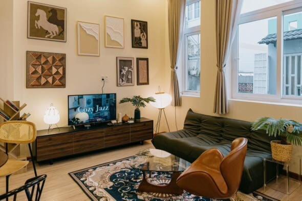 Duplex Near D1 With Floor To Ceiling Window Căn hộ