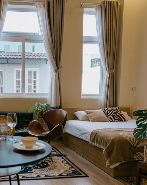 Duplex Near D1 With Floor To Ceiling Window Căn hộ *