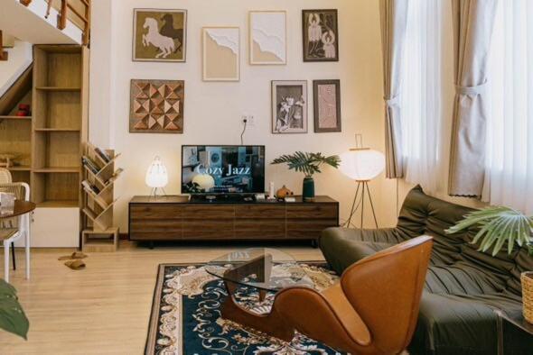 Căn hộ Duplex Near D1 With Floor To Ceiling Window *