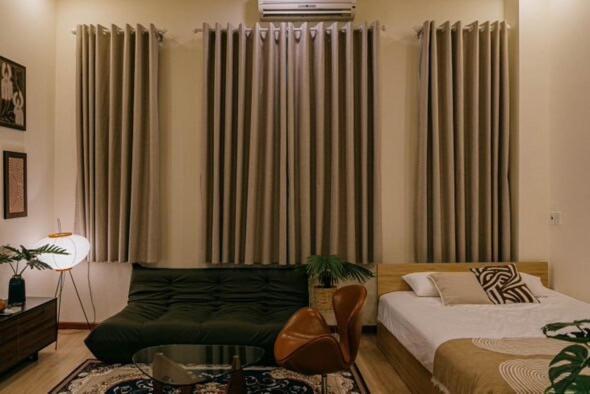 Duplex Near D1 With Floor To Ceiling Window Apartment