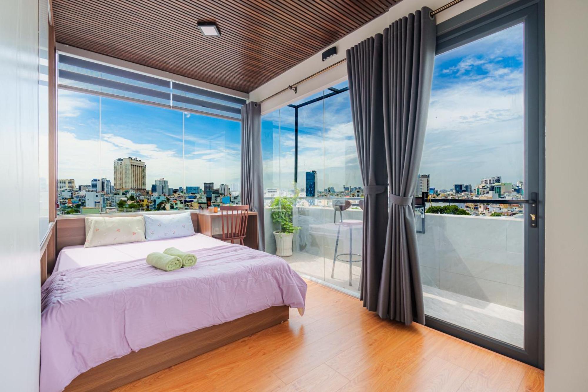 2br With A Fabulous Canal View Apartment Ho Chi Minh City
